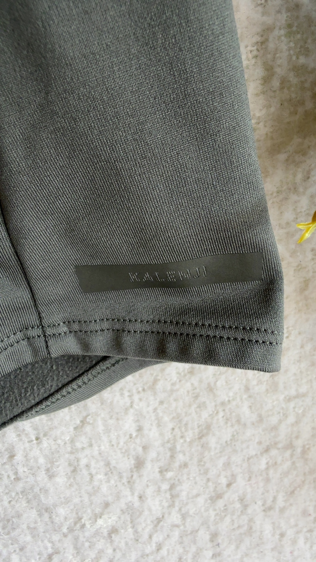Decathlon Kalenji Grey Long Sleeve Running Top Medium Breathable Sportswear Activewear image 3