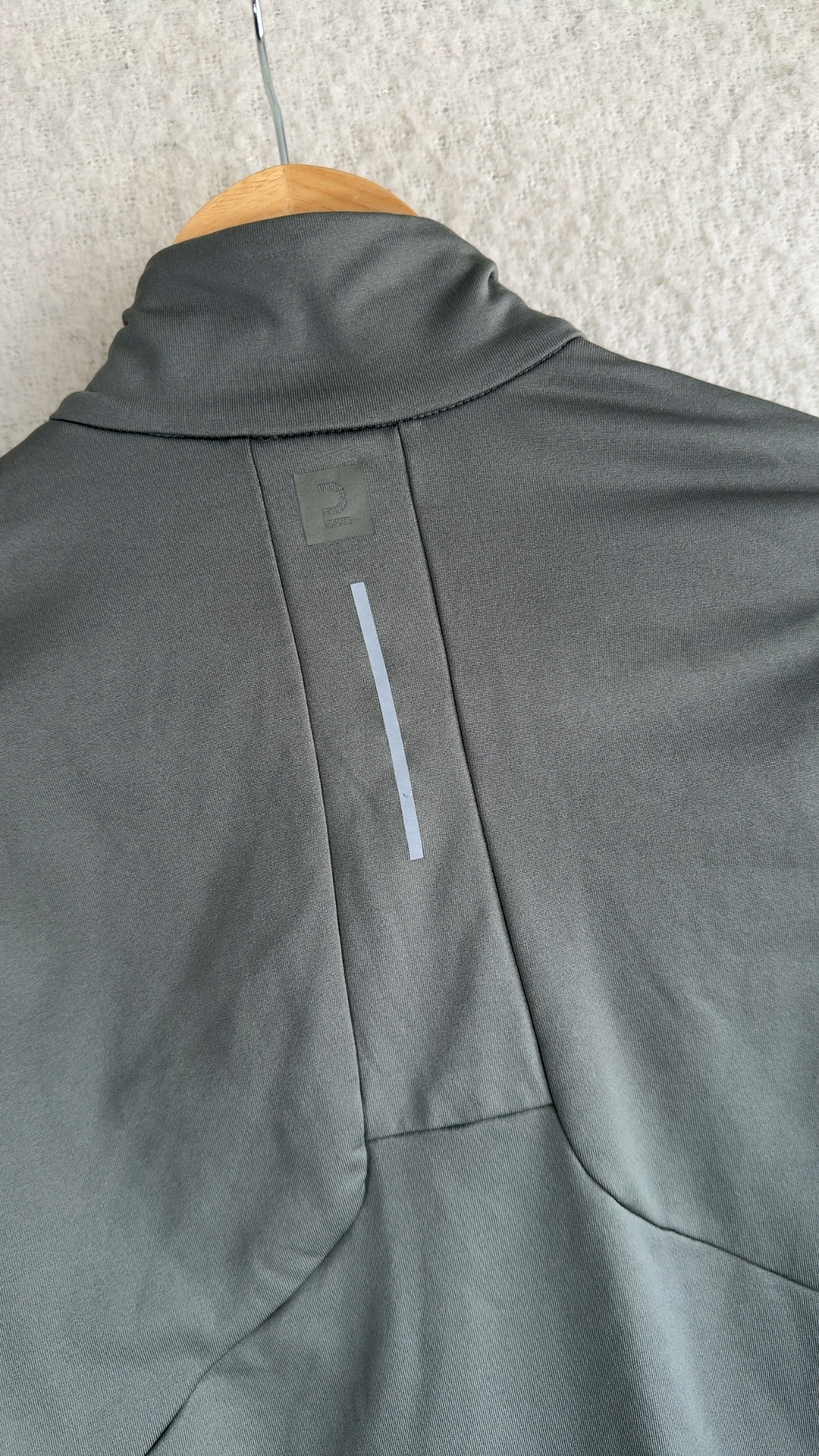 Decathlon Kalenji Grey Long Sleeve Running Top Medium Breathable Sportswear Activewear image 6