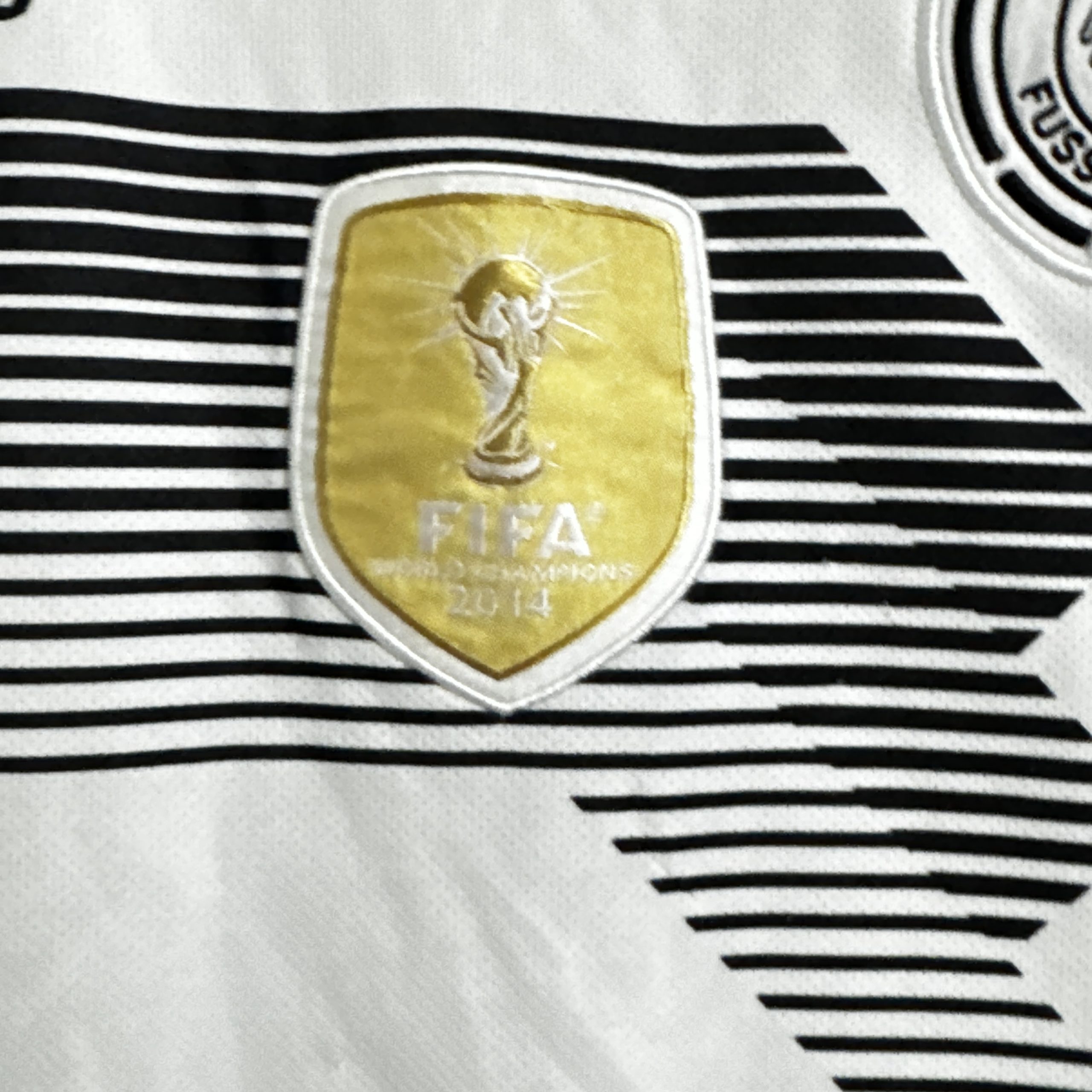 Adidas White & Black Germany Football Jersey Small 1888 image 4