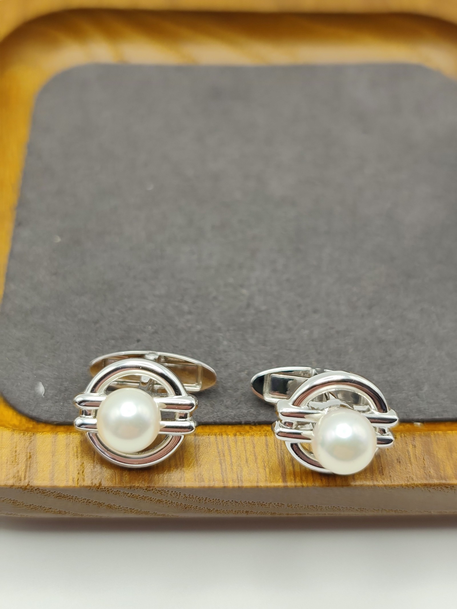 Mikimoto Pearl & Silver Tone Round Cufflinks Other Circular Design image 3
