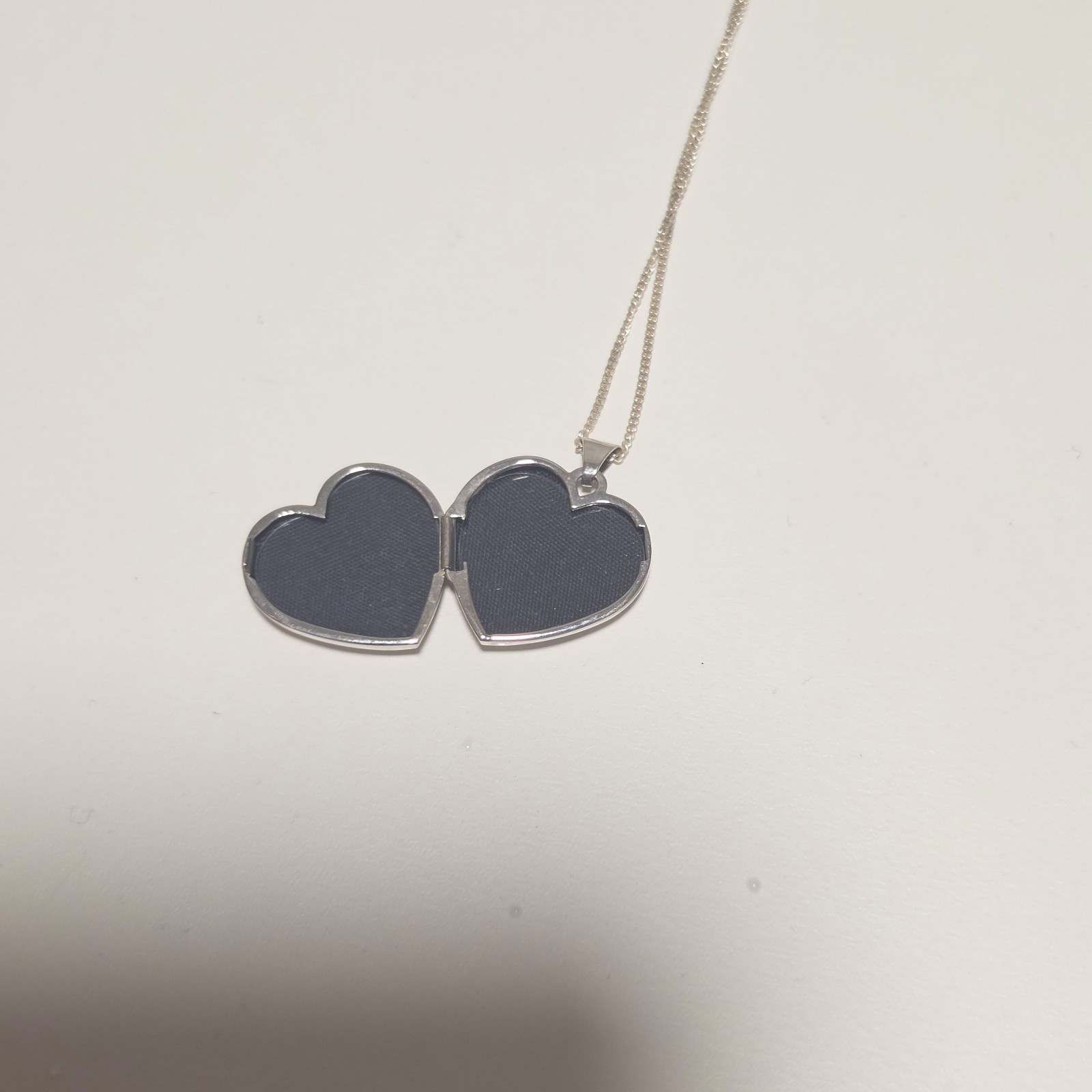 925 sterling Silver Heart Locket Necklace . B3 image 5