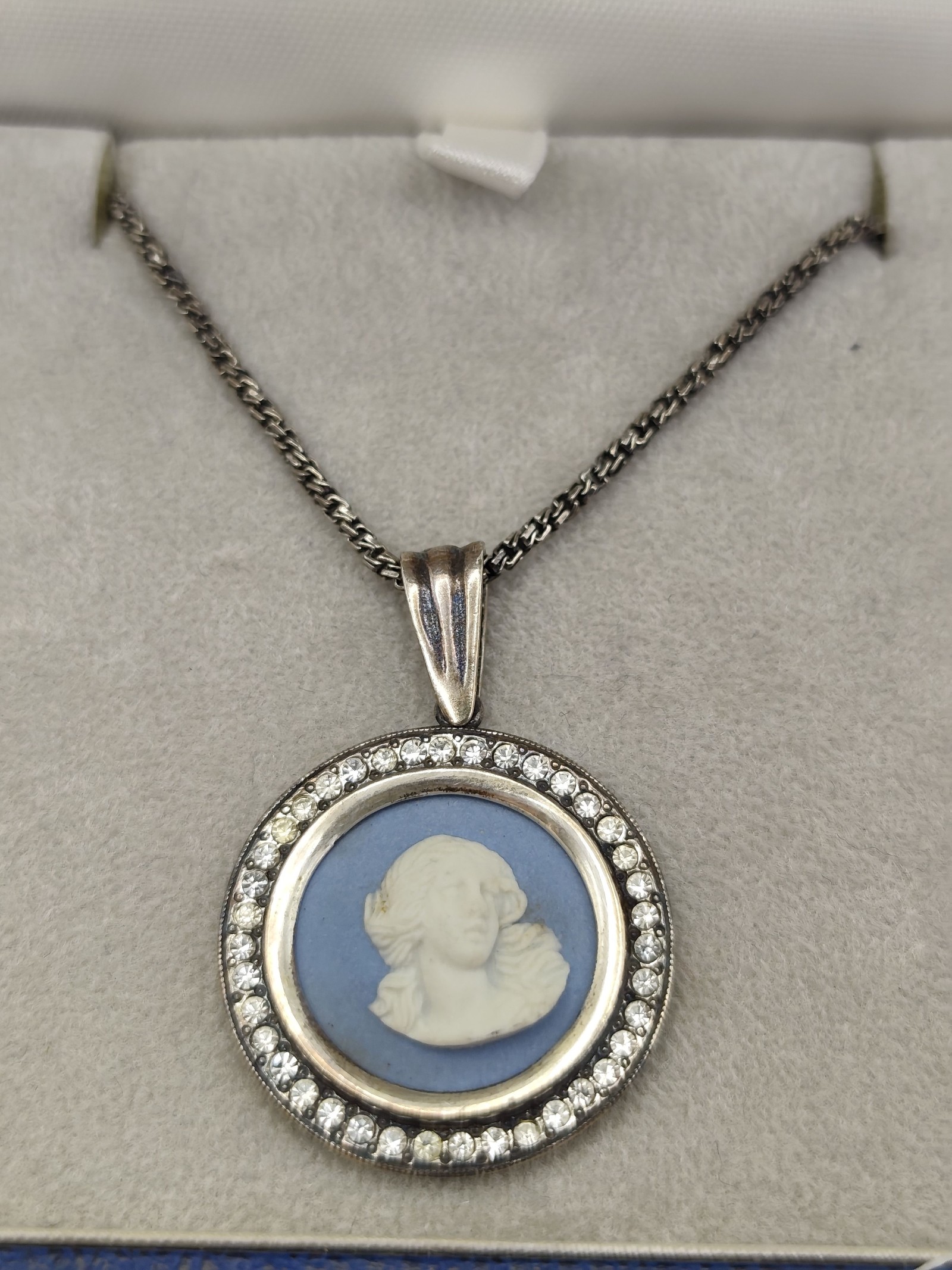 Wedgwood Blue & White Cameo Pendant Necklace with Rhinestones Other image 3