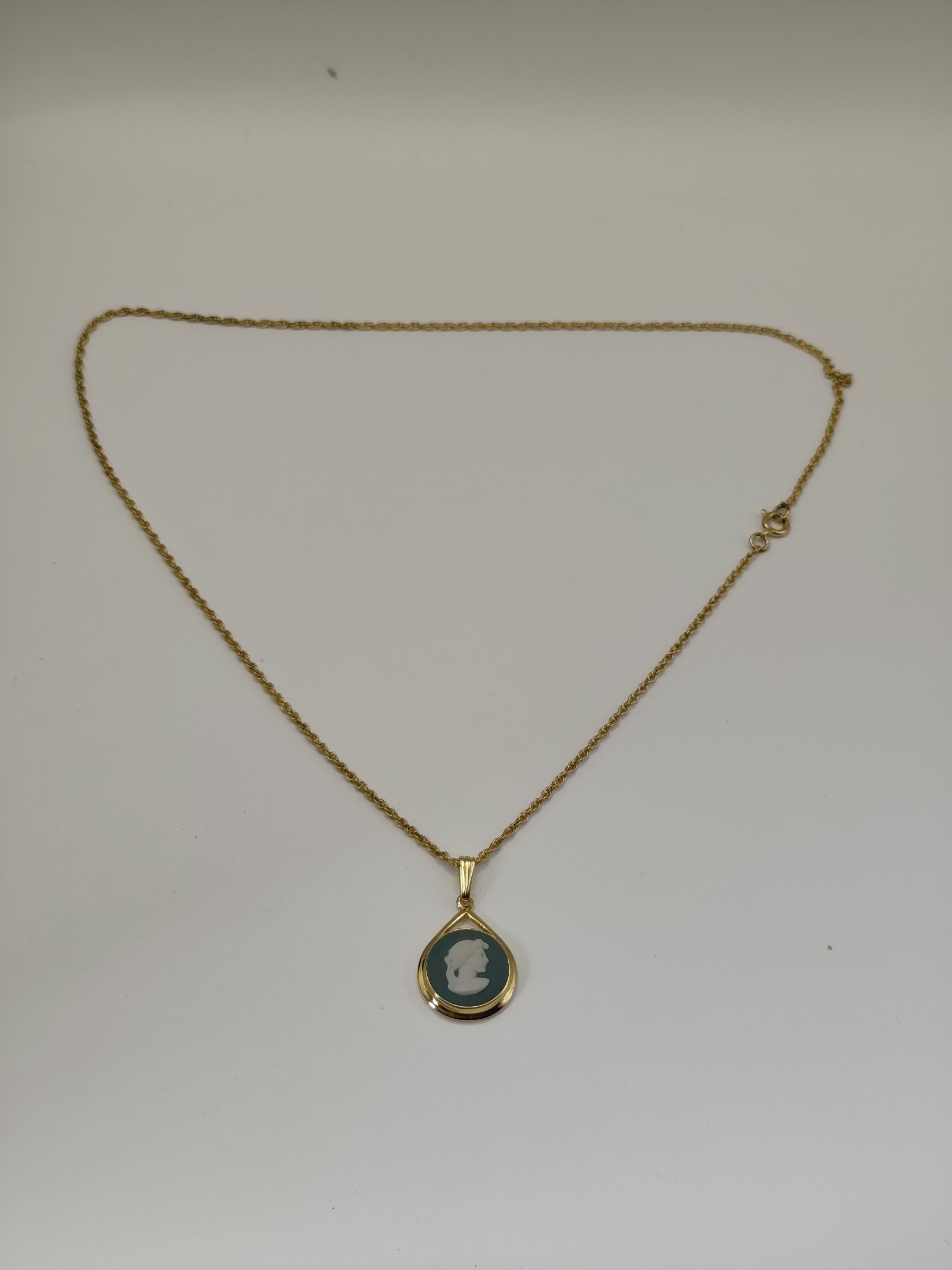 Wedgwood Gold Plated Cameo Pendant Necklace Women Other image 4