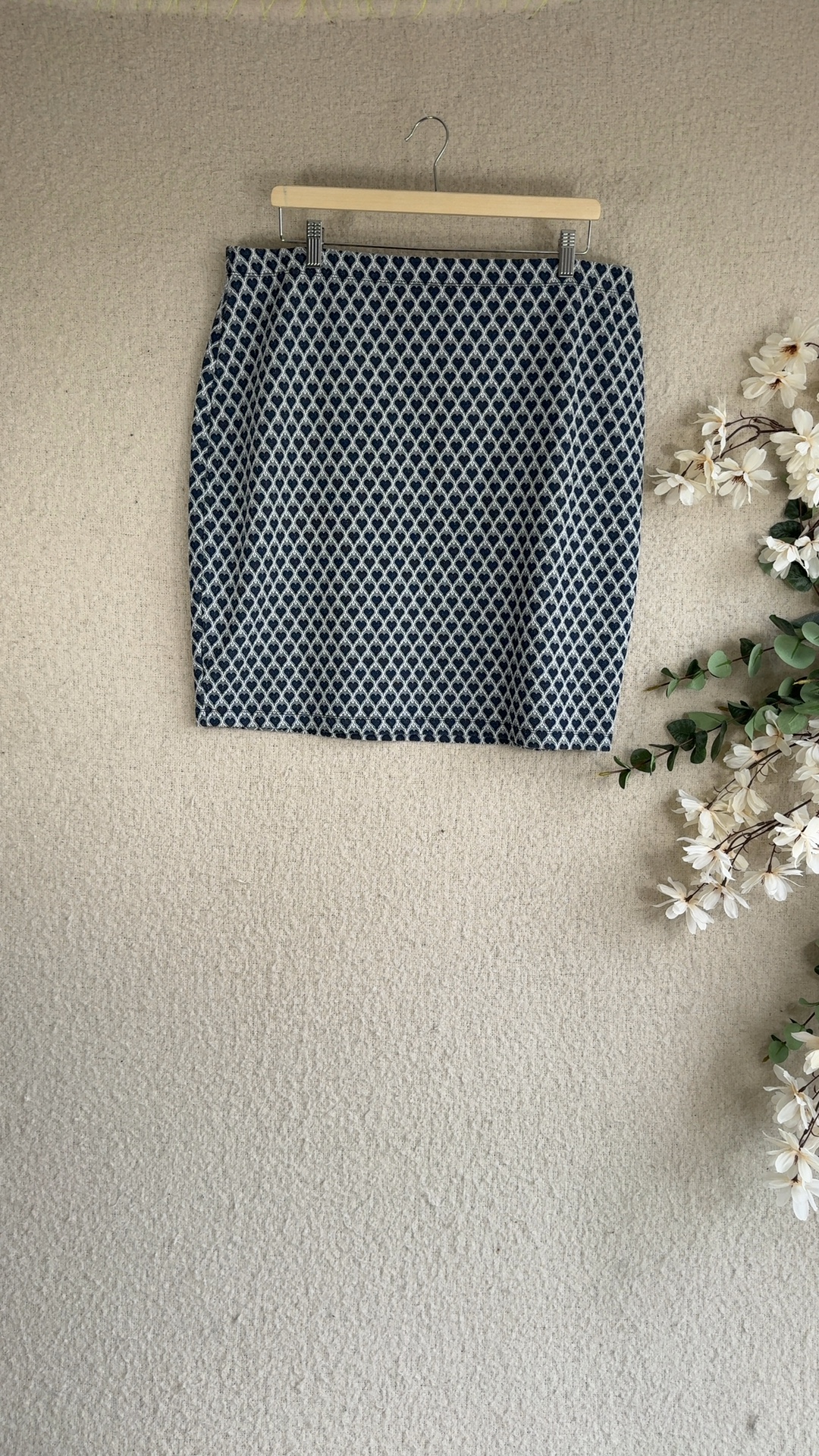 Tu Navy & White Patterned Pencil Skirt UK 20 Classic Stylish Workwear