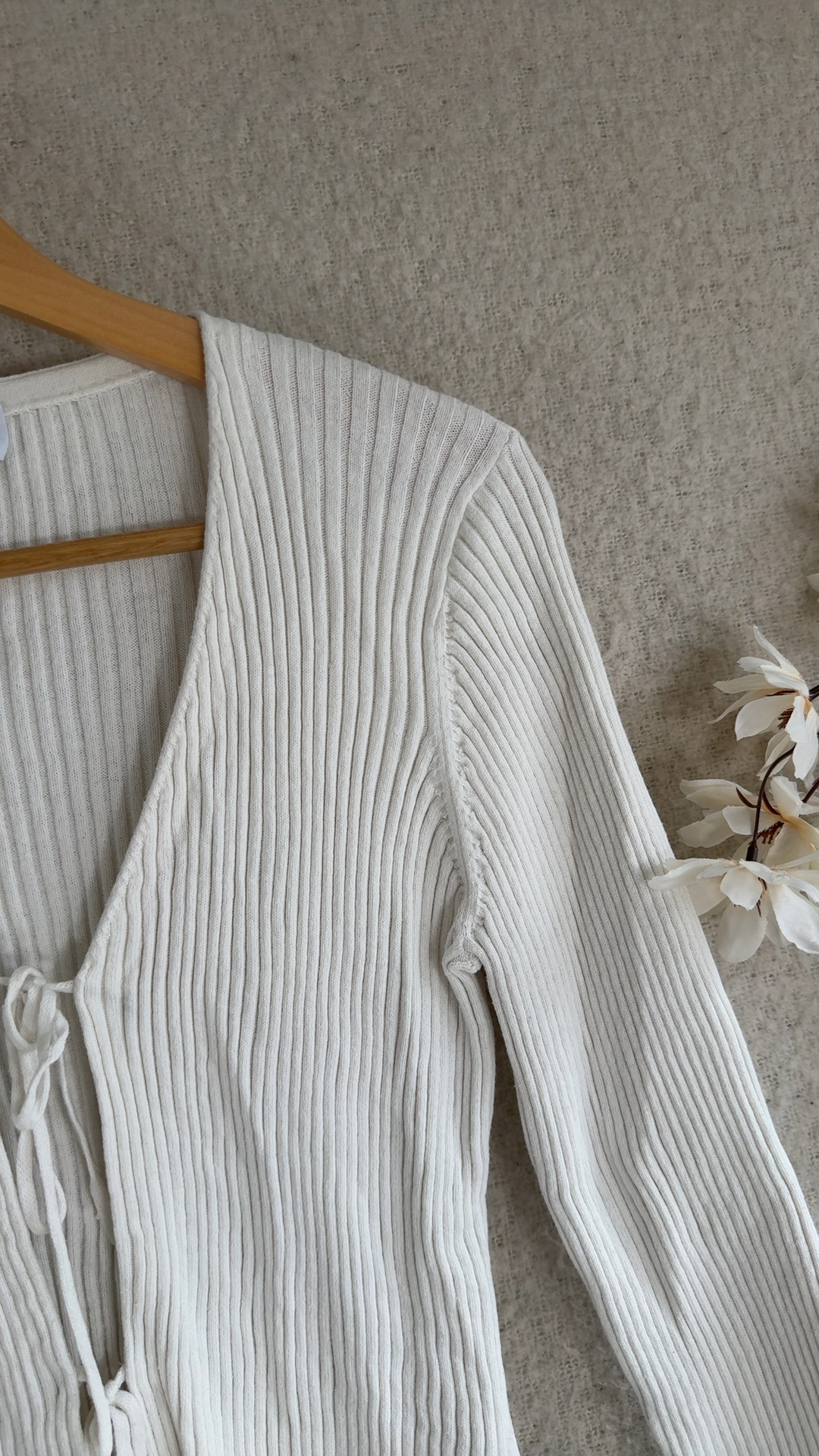 & Other Stories White Ribbed Knit Tie Back Top UK Medium Stylish Chic image 3