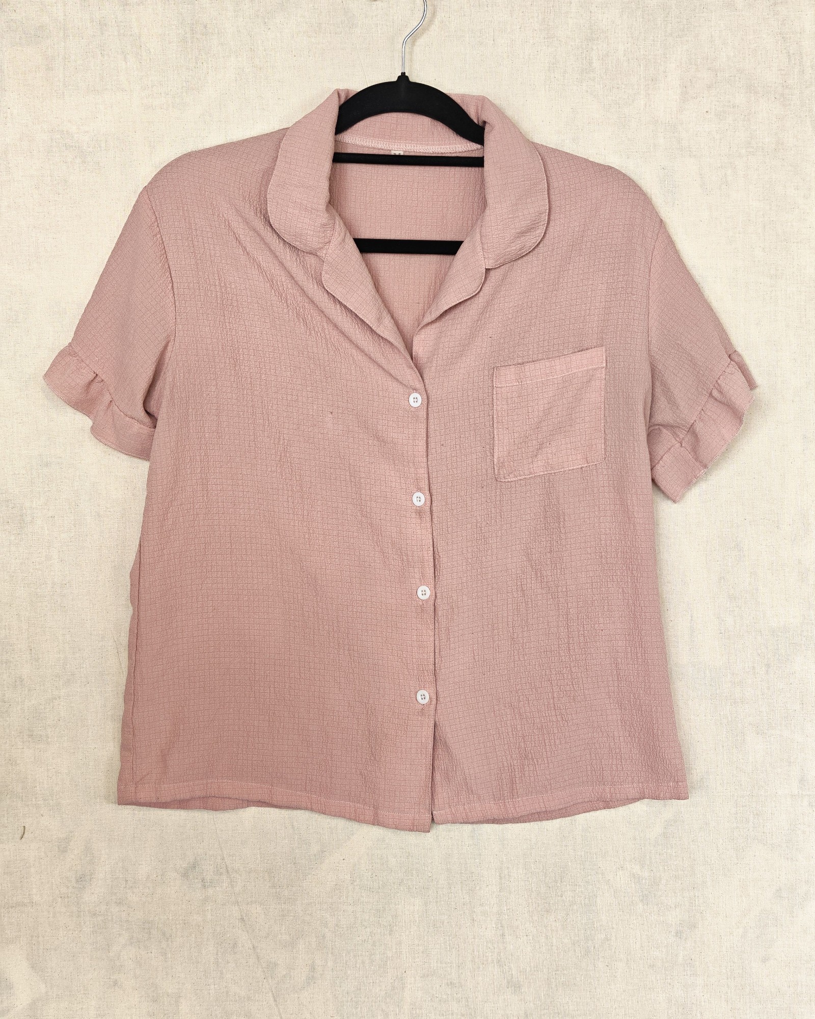Pink Textured Short Sleeve Button Shirt Medium 95% Polyester