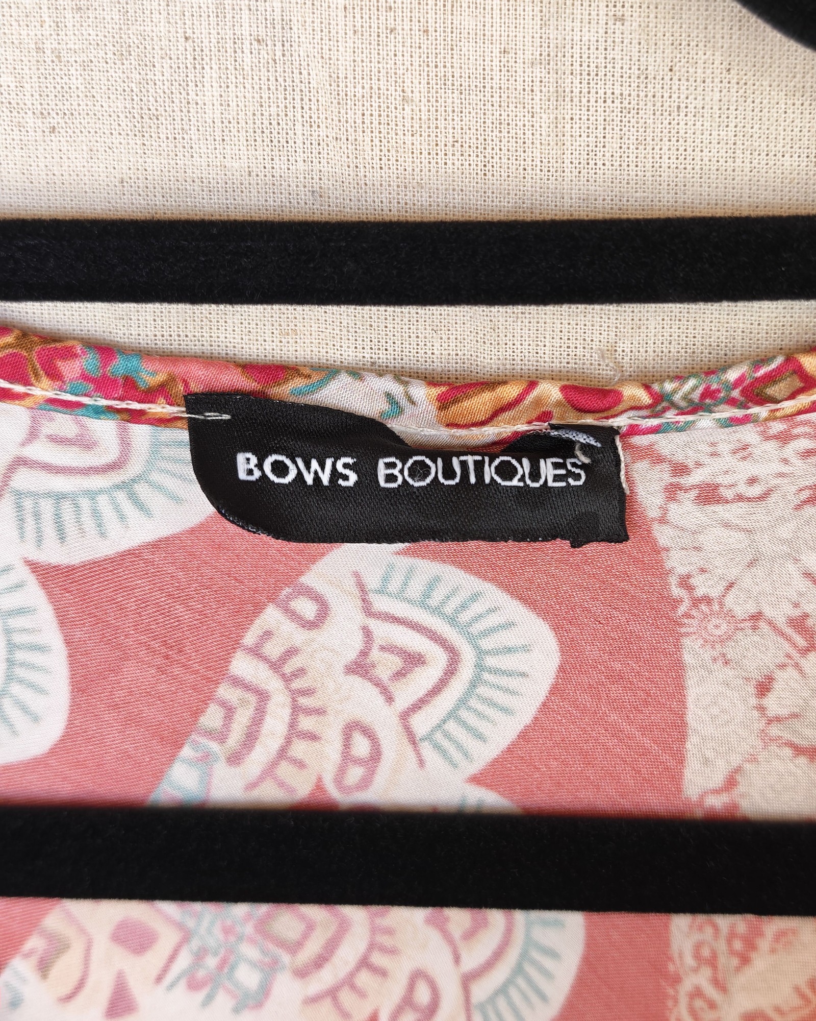 Bows Boutiques Red Multi Print Sleeveless Top Medium image 3