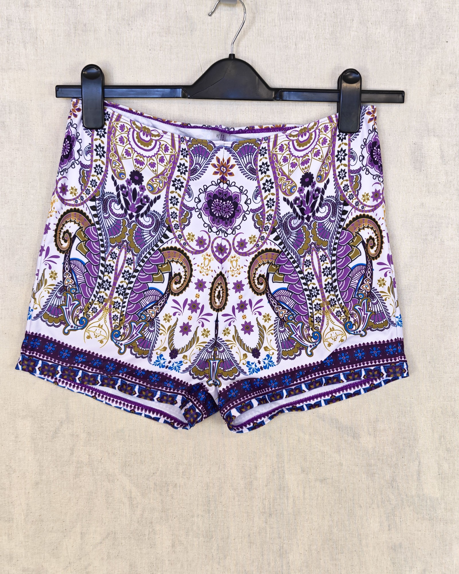 Purple & White Patterned Shorts Large