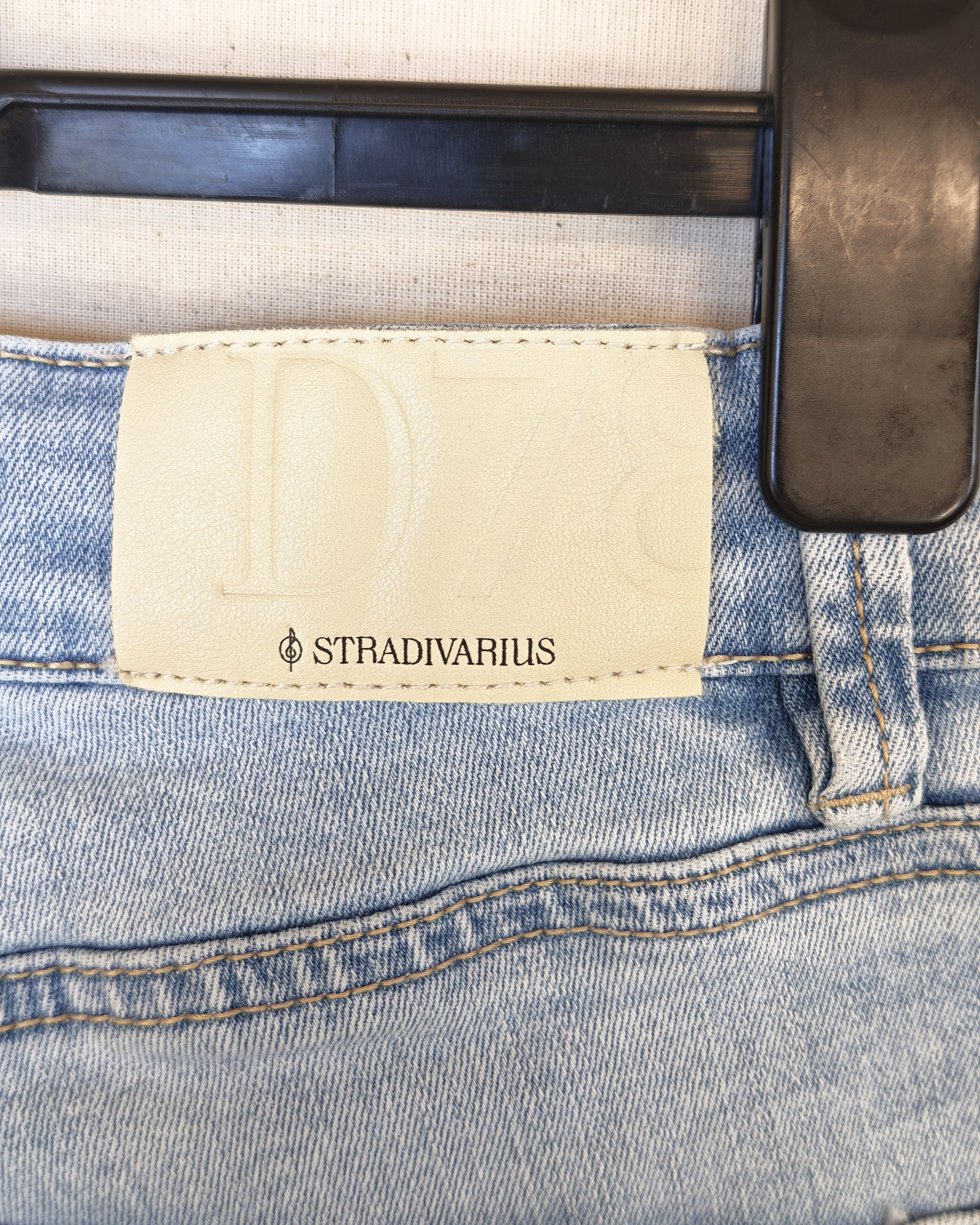 Stradivarius Light Blue Denim Jeans Size 38 Distressed Hem image 3