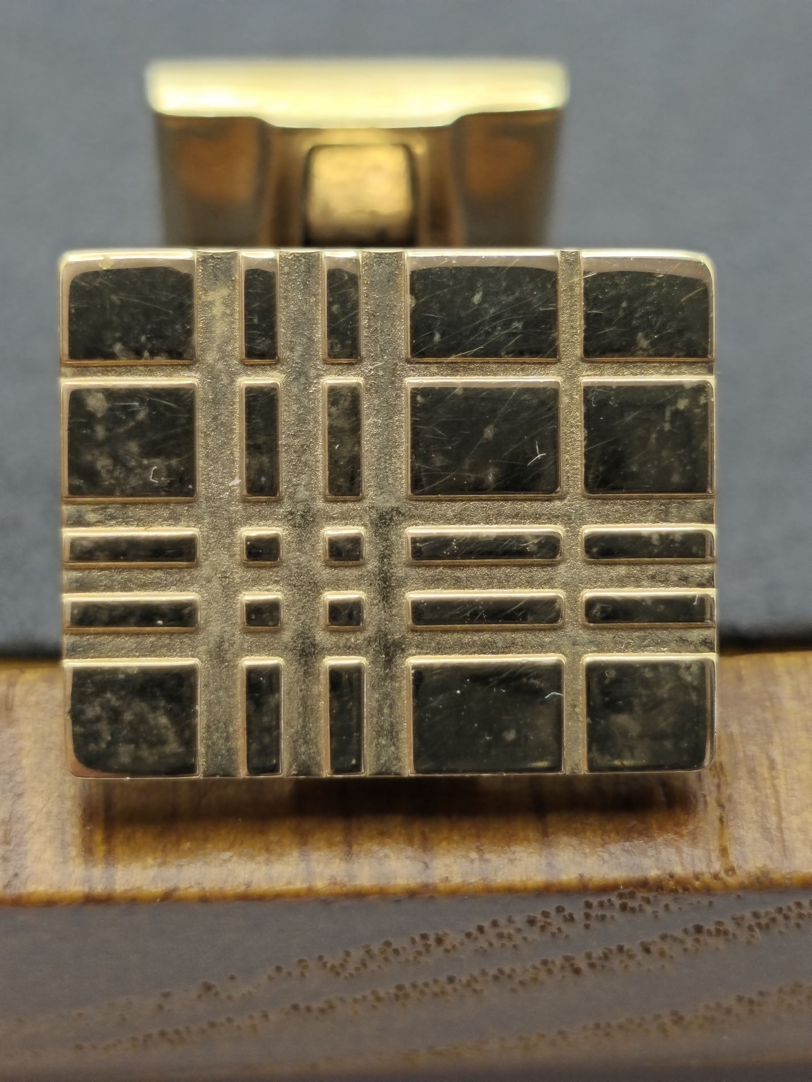 Burberry Gold Tone Plaid Cufflinks Men Classic Design image 4