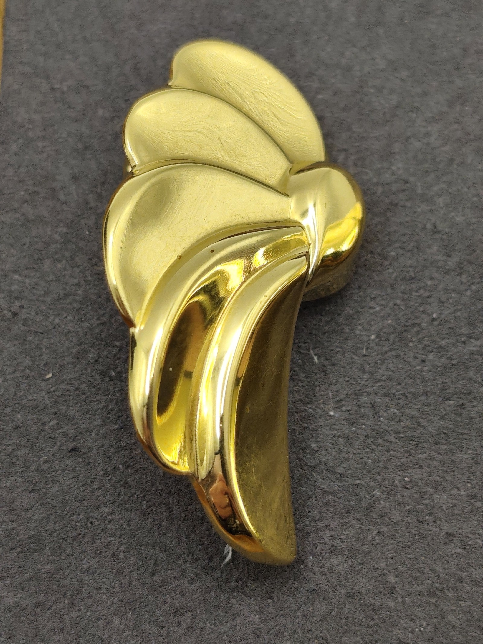 Monet Gold Tone Vintage Clip On Earrings Women image 4