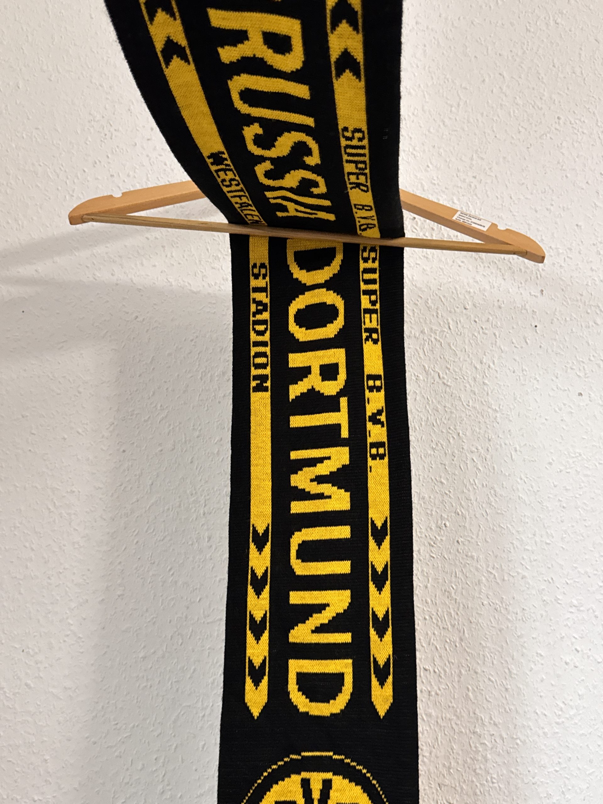 Borussia Dortmund Black & Yellow Football Fan Scarf 2812 image 9