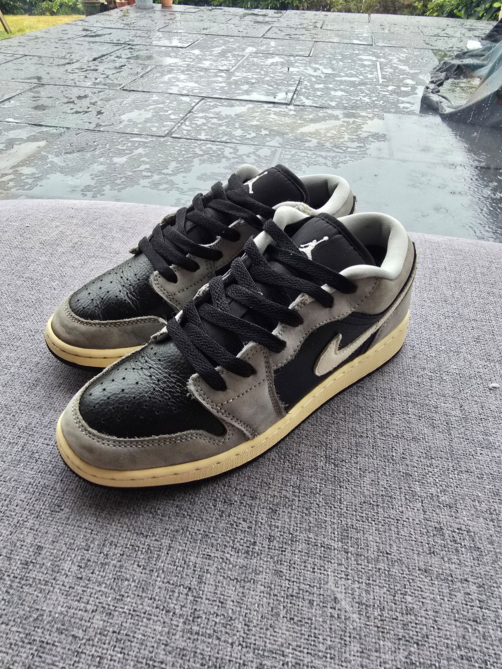 Nike Black, Grey & White Air Jordan 1 Low UK 5 Casual Trainers image 2