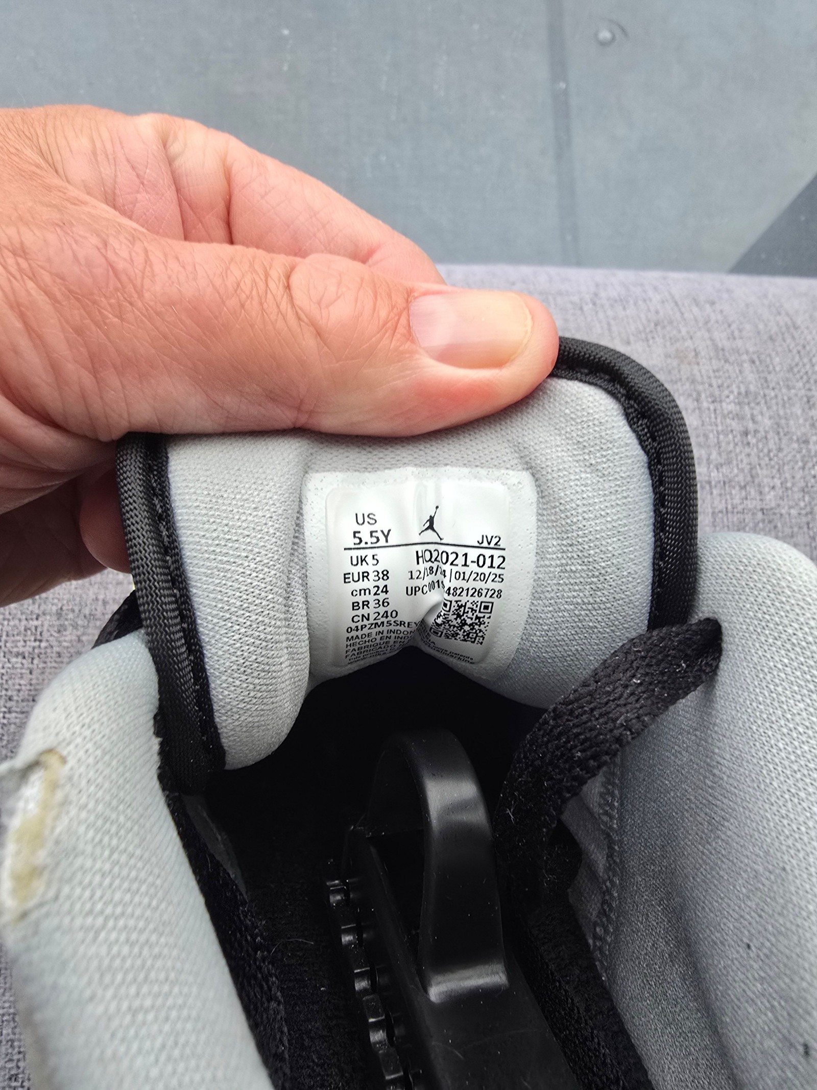 Nike Black, Grey & White Air Jordan 1 Low UK 5 Casual Trainers image 6