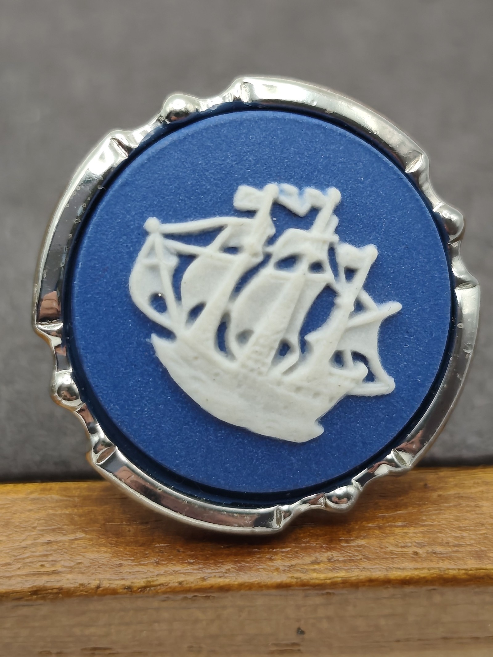 Wedgwood Blue & White Ship Cufflinks & Tie Clip Set Other image 4