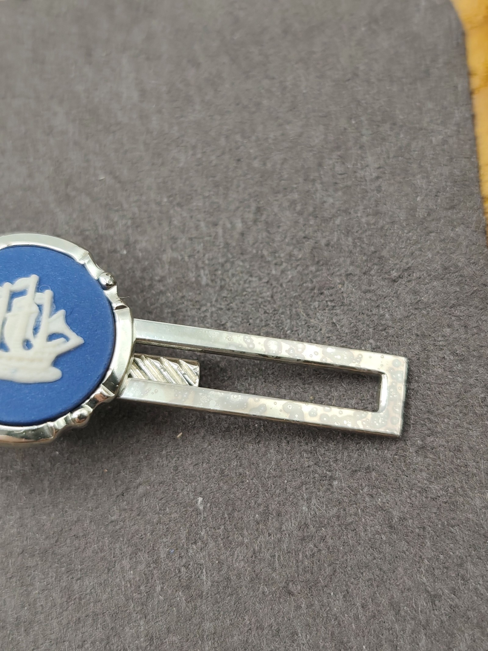 Wedgwood Blue & White Ship Cufflinks & Tie Clip Set Other image 9