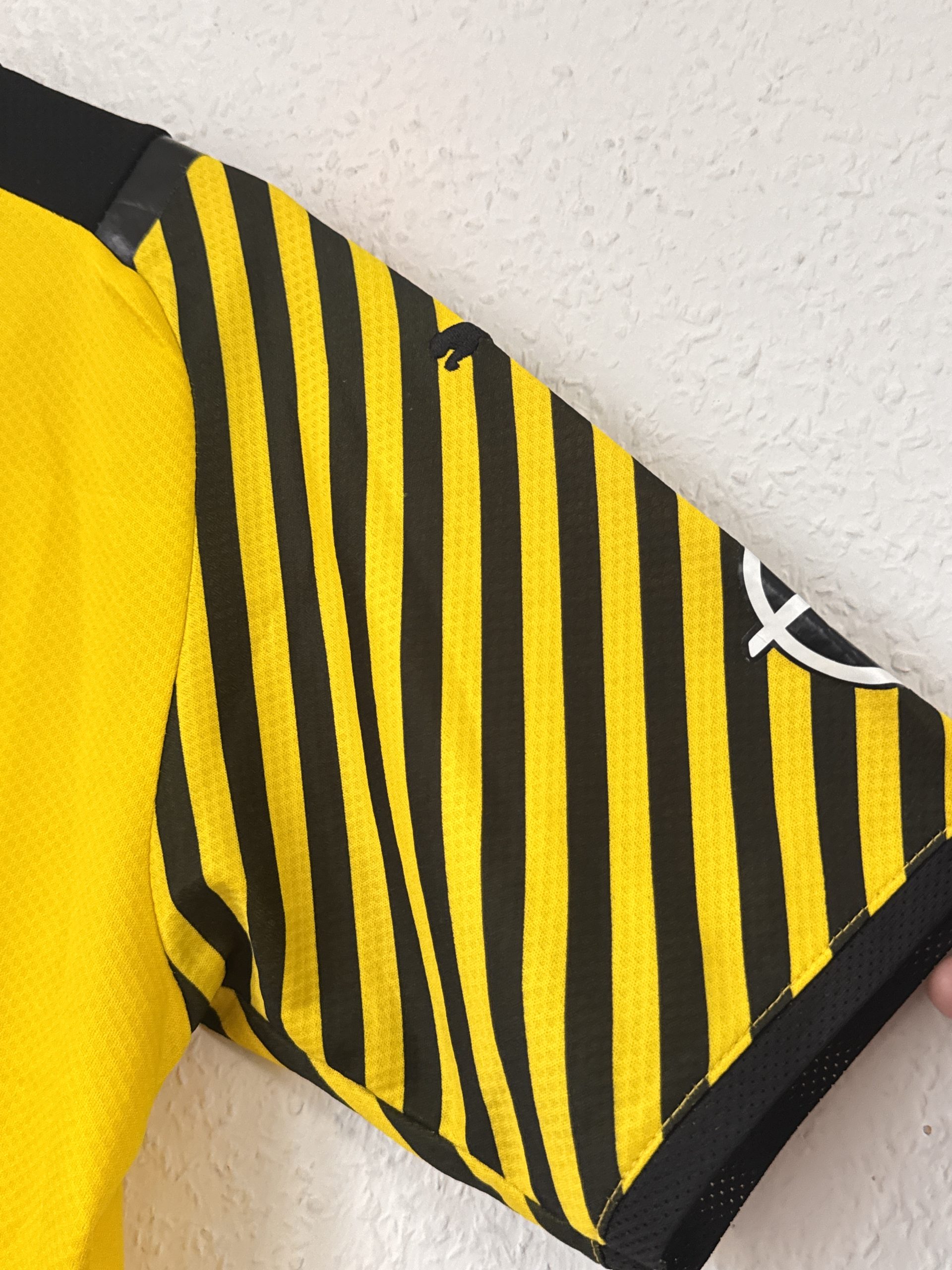 Puma Yellow Borussia Dortmund Football Shirt DryCell Authentic Licensed M 1272 image 7