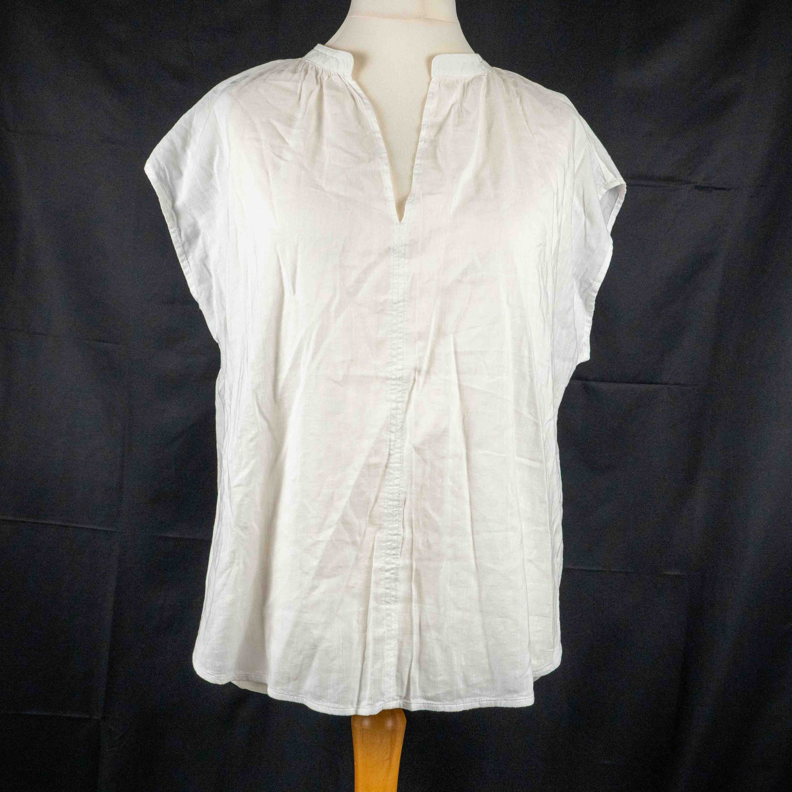 H&M White Cotton Blend Sleeveless Blouse Large NWT