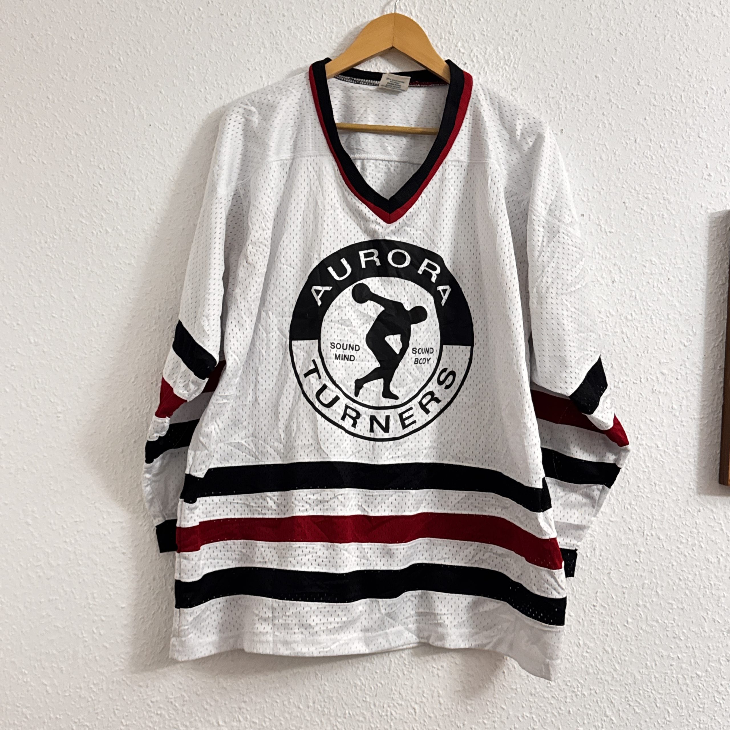 VKM White & Black & Red Aurora Turners Polyester Jersey Large 2792