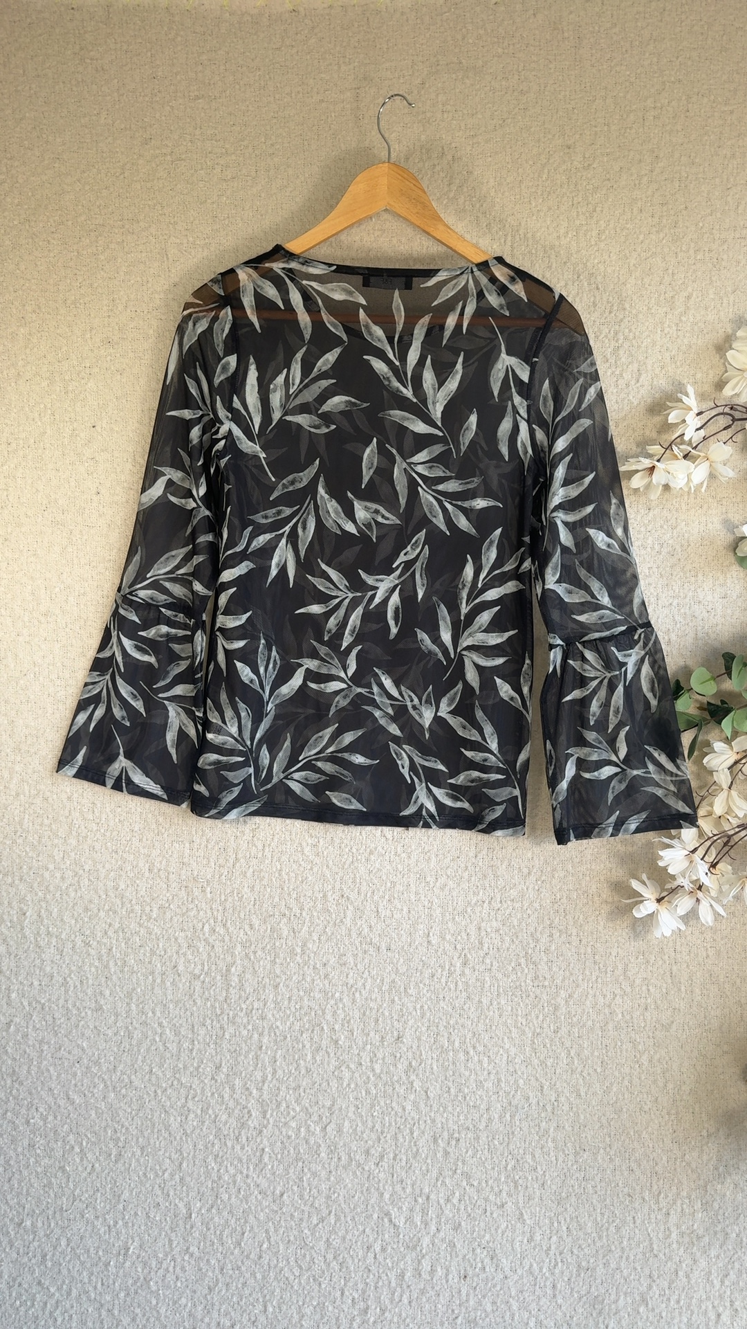 F&F Black & White Sheer Leaf Print Mesh Top UK 6 Lightweight Stylish image 4