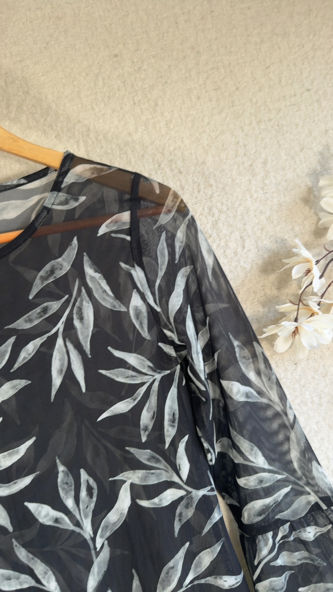 F&F Black & White Sheer Leaf Print Mesh Top UK 6 Lightweight Stylish image 2