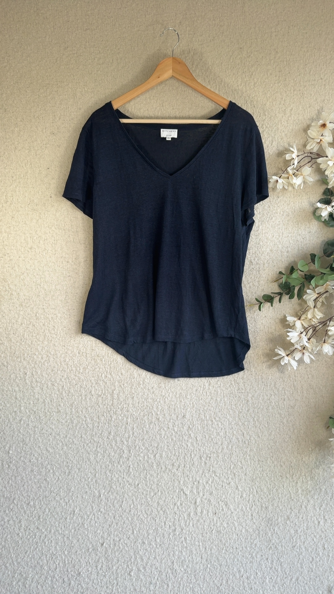 Witchery Navy Linen V-Neck T-Shirt XL Light Summer Top Classic Style image 4