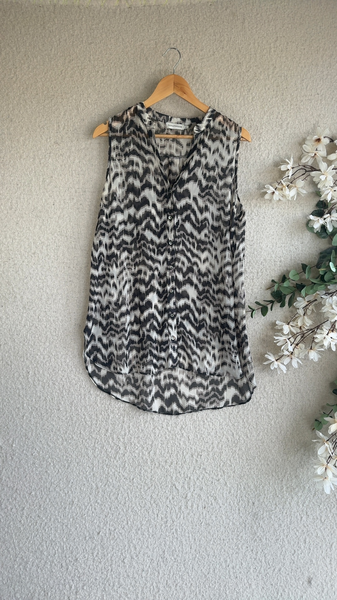 Paraphrase Black & White Sleeveless Printed Blouse UK 16 Sheer Lightweight