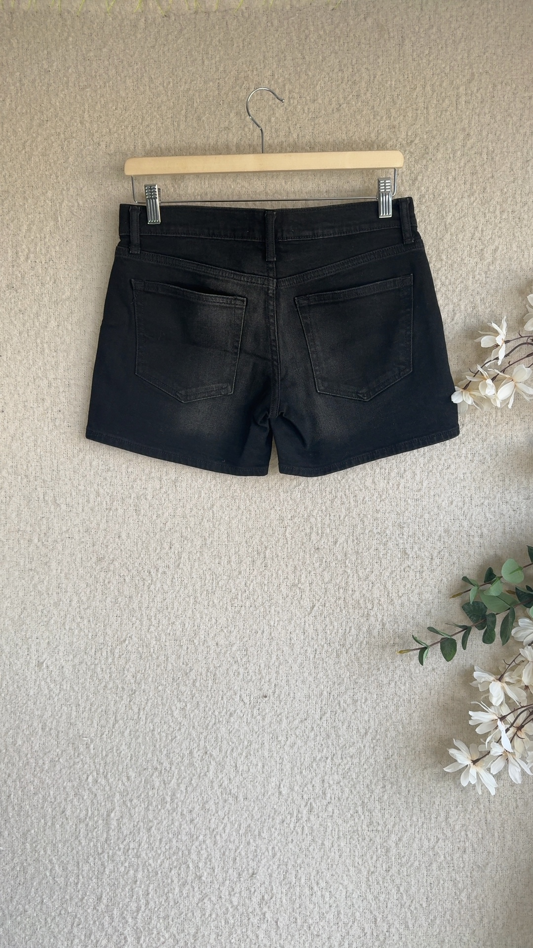 Gap Black Denim Shorts UK 26 Stylish Casual 3" Length Classic Fit image 4