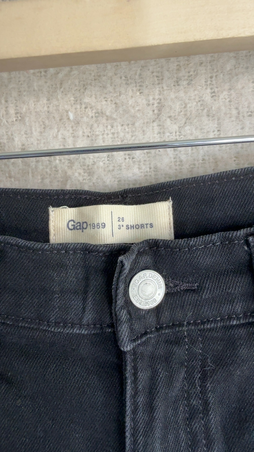 Gap Black Denim Shorts UK 26 Stylish Casual 3" Length Classic Fit image 3