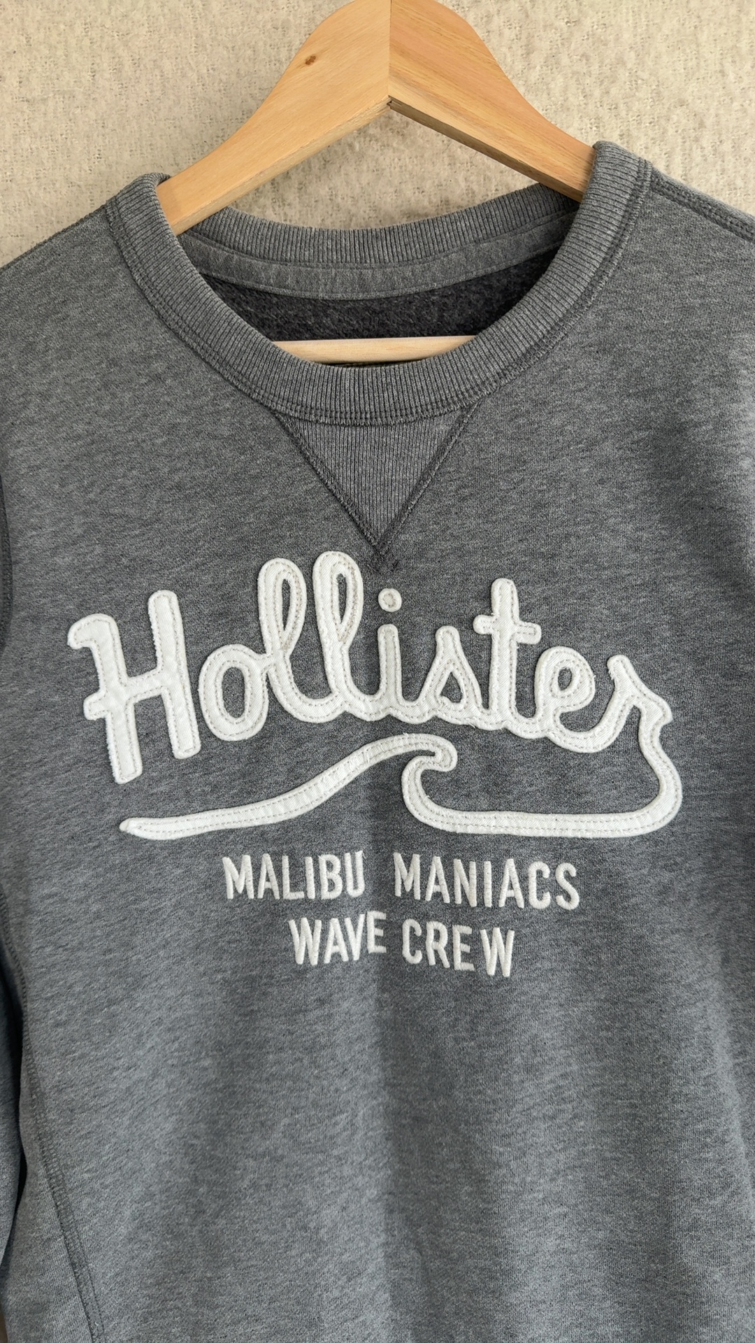 Hollister Grey Crew Neck Sweatshirt Small Soft Cotton Blend Casual Top image 2