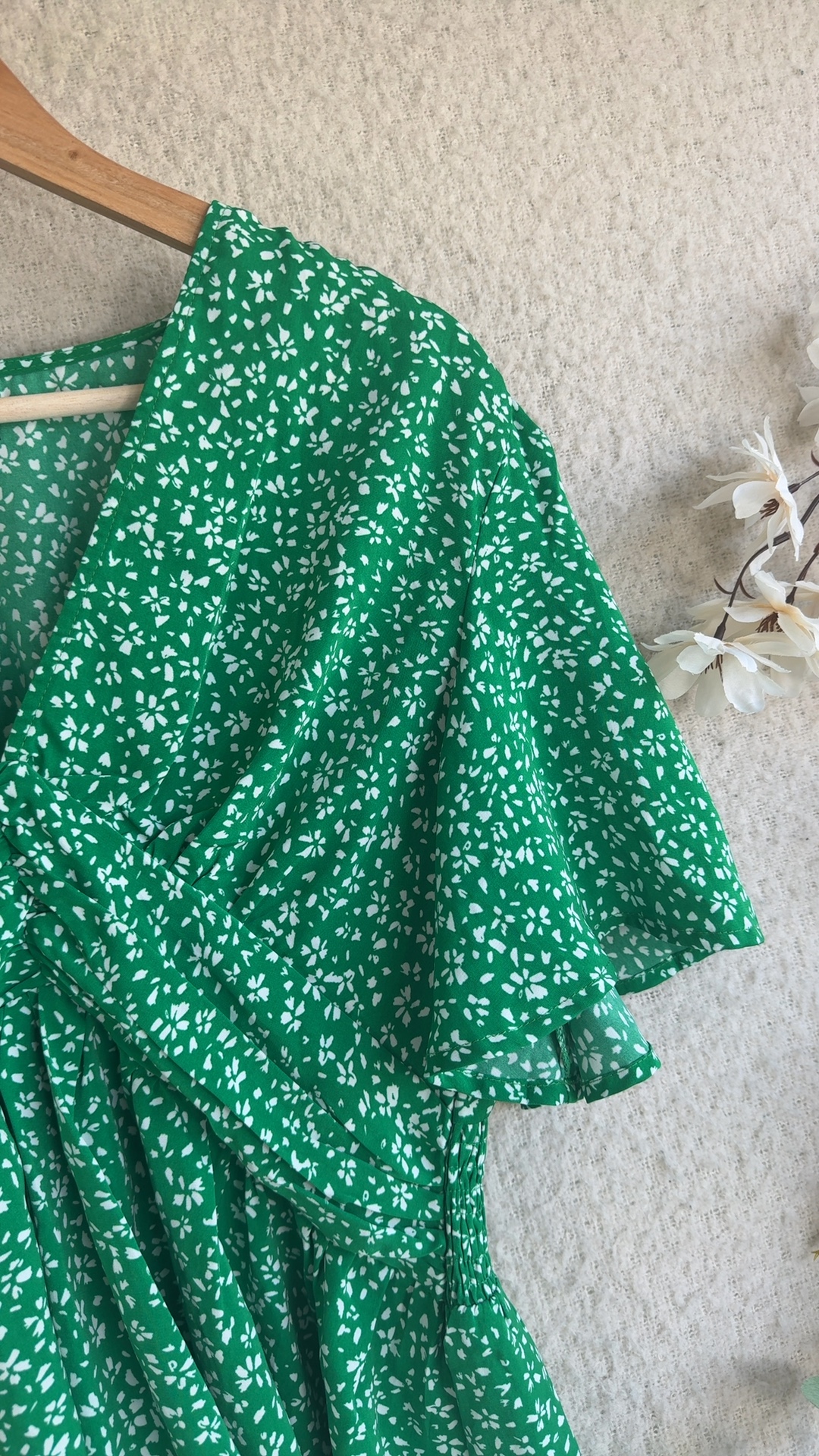 Shein Green & White Floral Print Peplum Waist Blouse UK Large Summer Top image 2