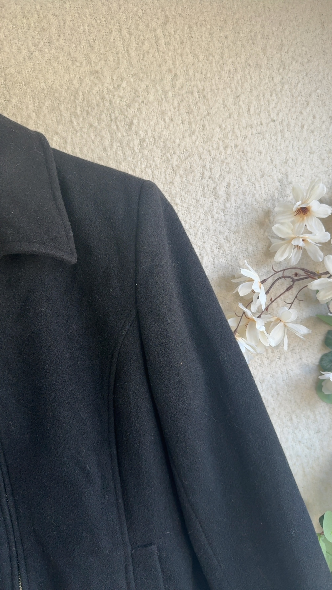 Amaranto Black Wool Blend Jacket Size 12 Classic Zip Coat Stylish Outerwear image 4