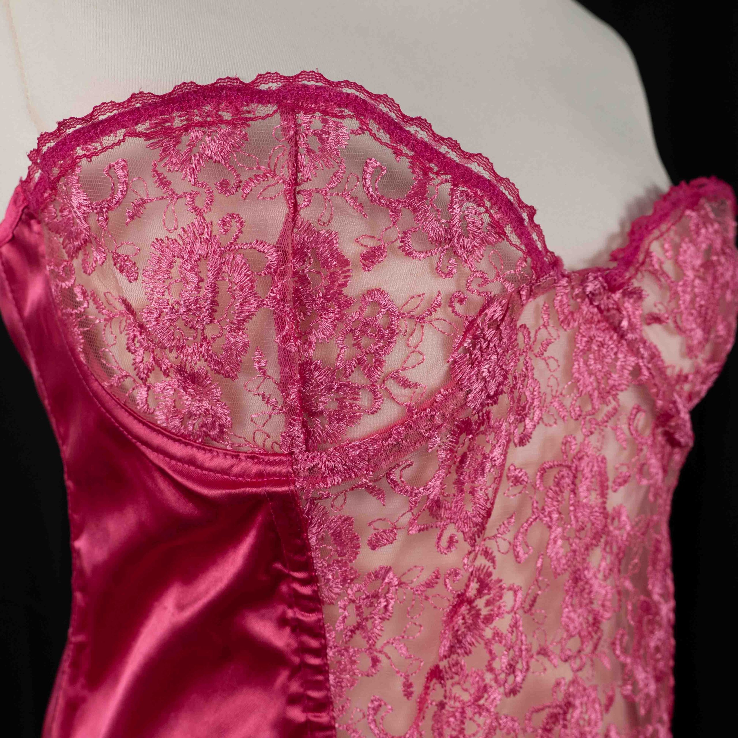 PrettyLittleThing Bustier Corset Top Pink Lace & Satin UK XXXL Pre-Owned image 3