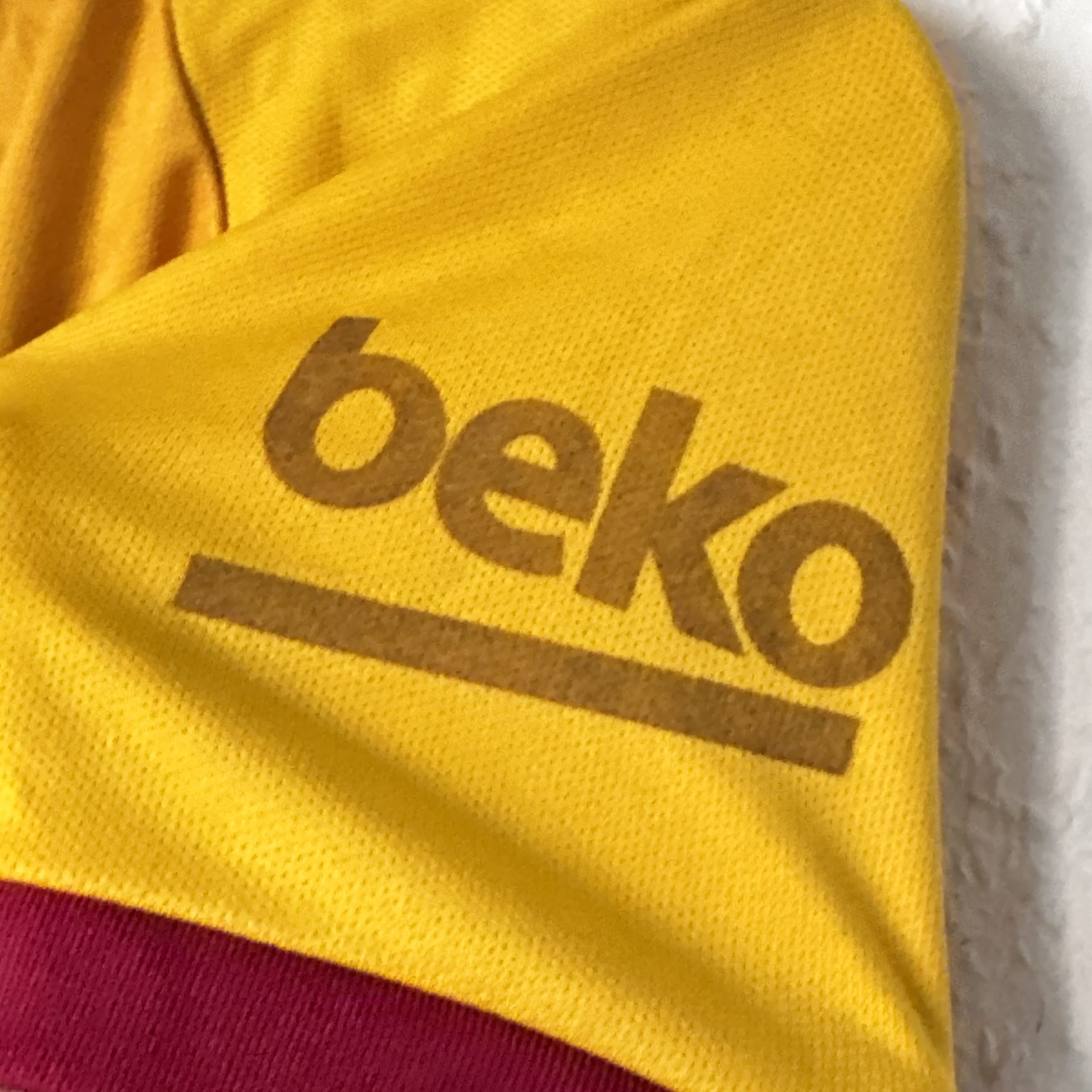 Nike Yellow FC Barcelona Football Shirt Adult M Scuffed Logo 2370 image 8