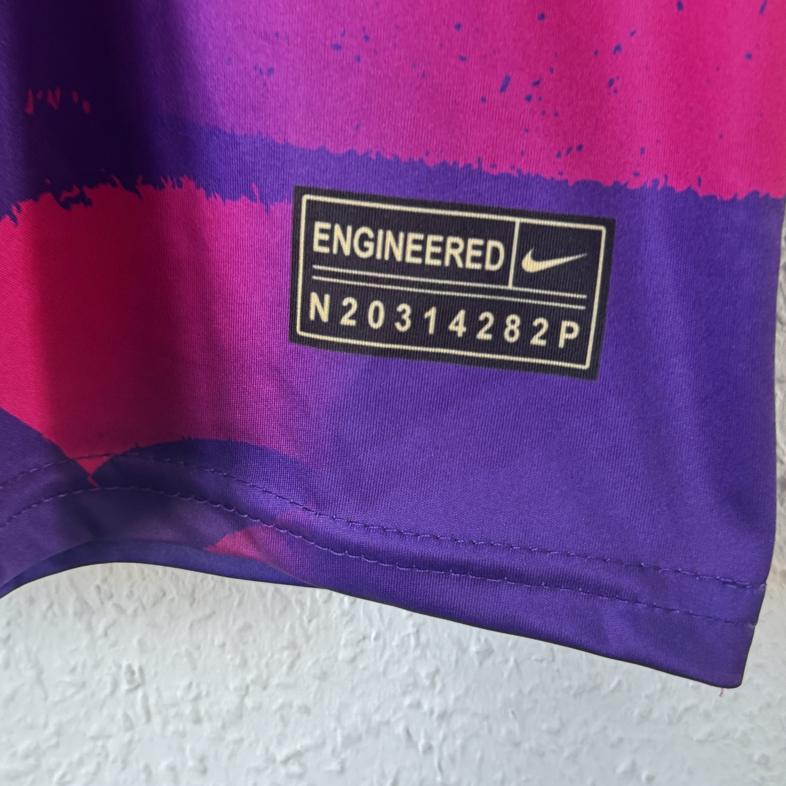 Nike Purple & Pink Paris Saint-Germain Football Shirt M 1968 image 6