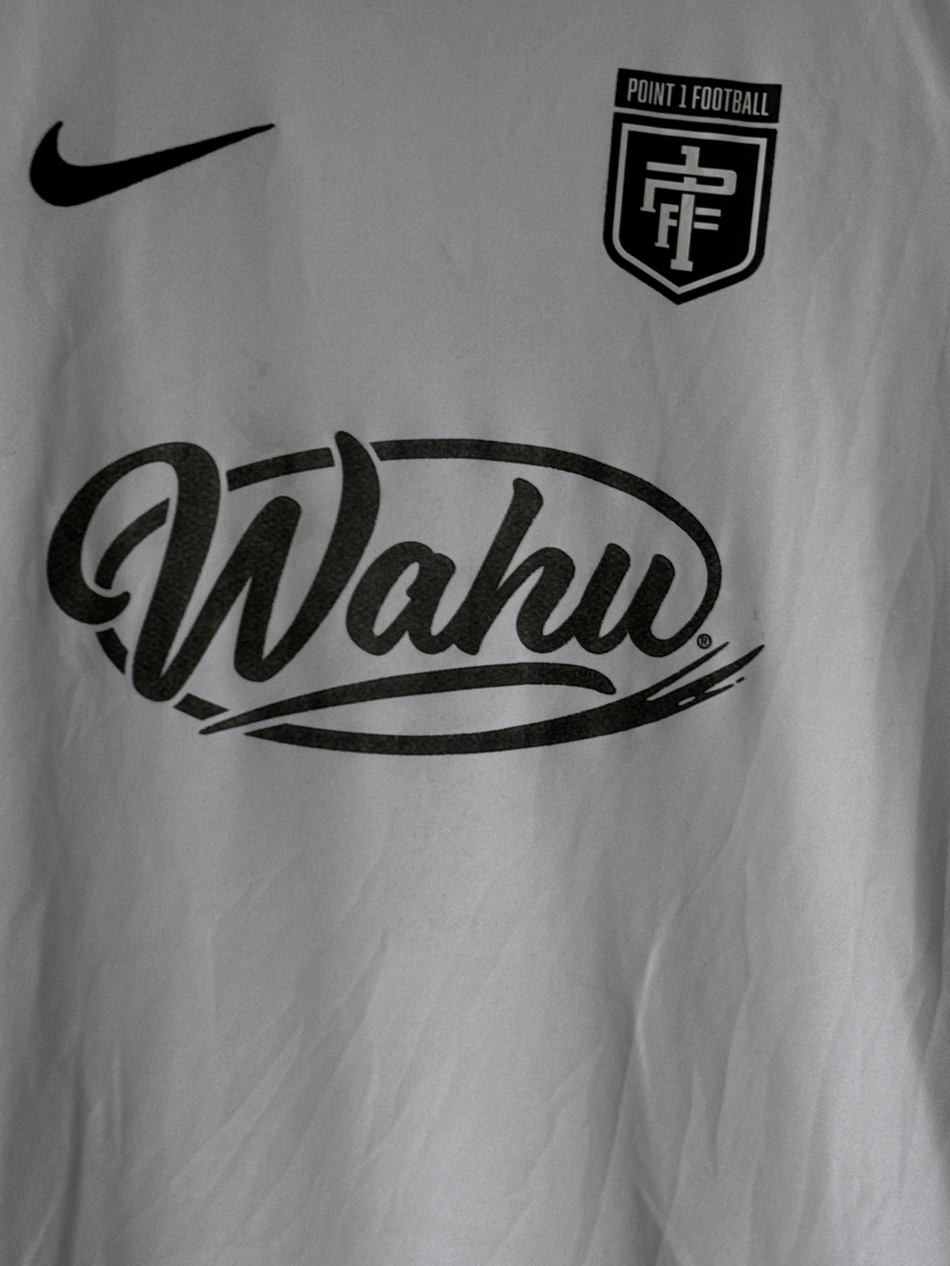 Nike White Point 1 Football Wahu T-Shirt Large 776 image 4