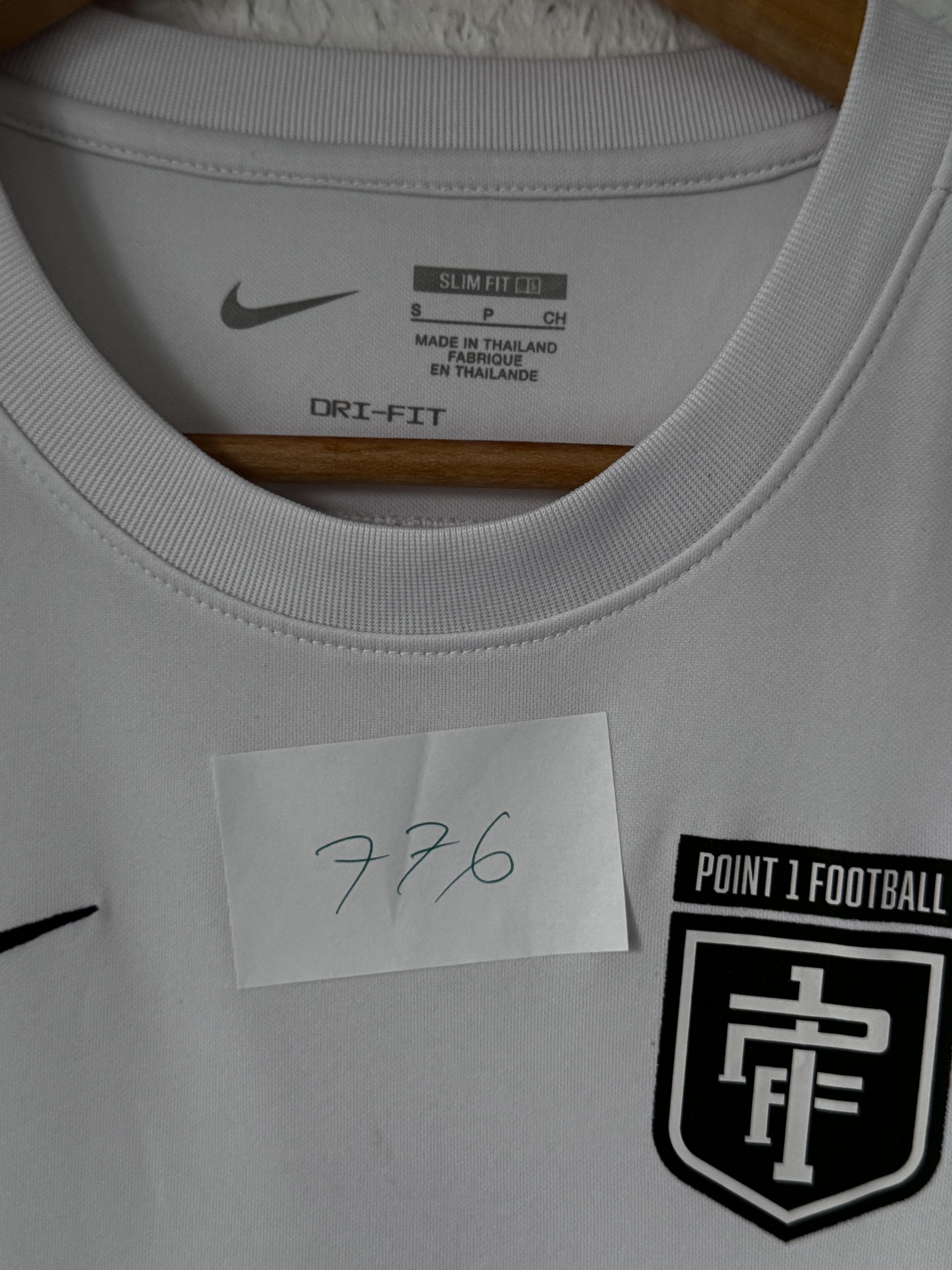 Nike White Point 1 Football Wahu T-Shirt Large 776 image 9