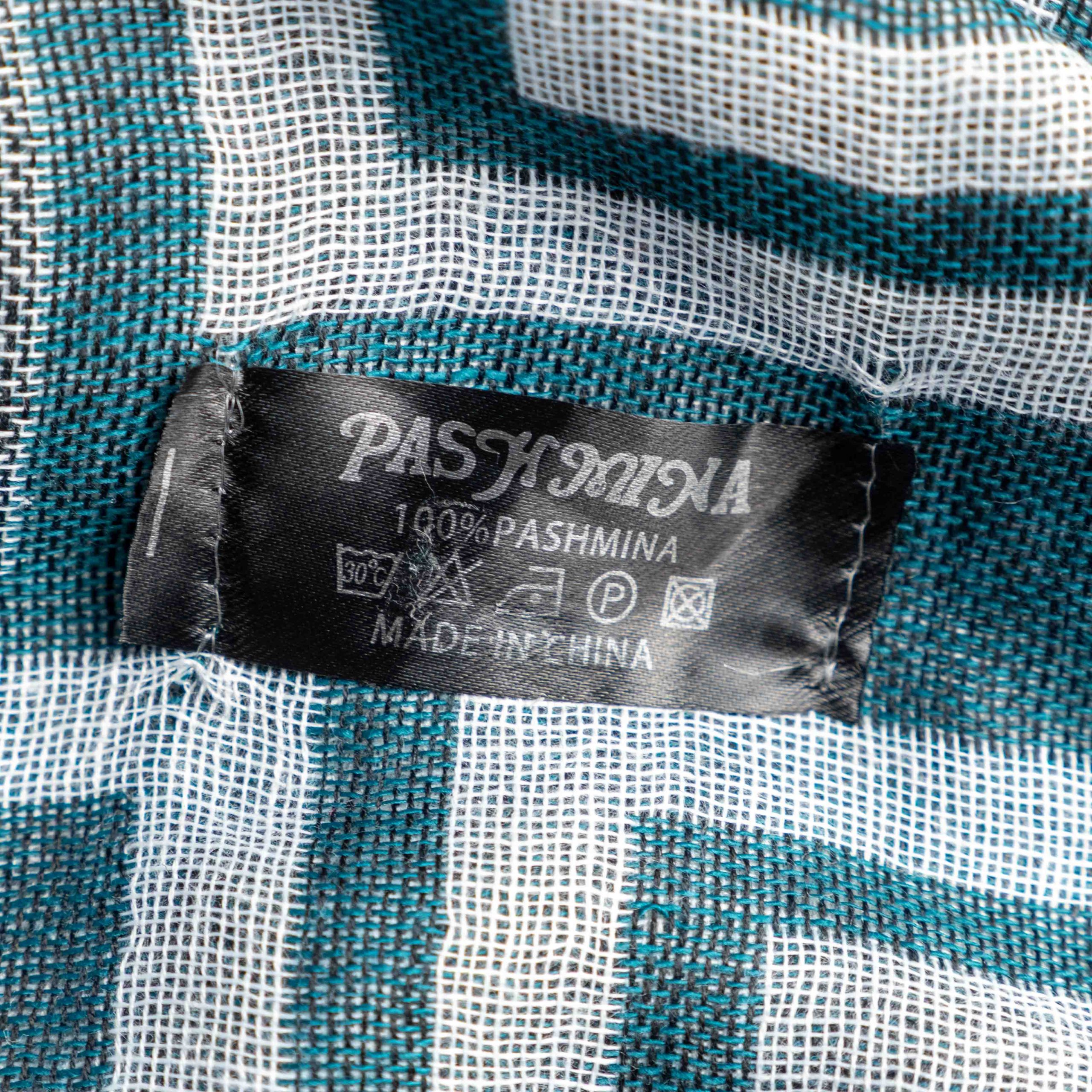 100% Pashmina Scarf Green & White Pre-Owned image 5
