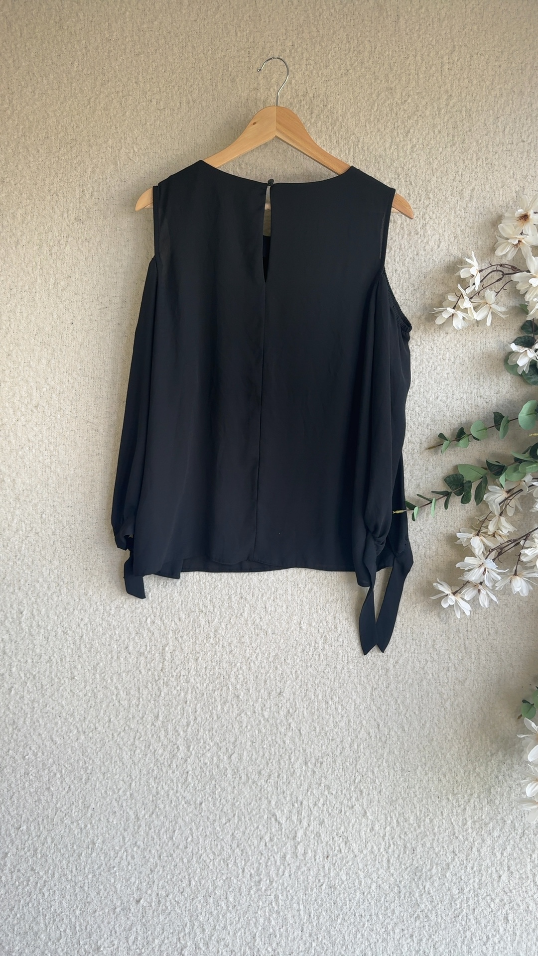 Soon Black Cold Shoulder Tie Sleeve Top UK 18 Stylish Occasion Shirt image 3