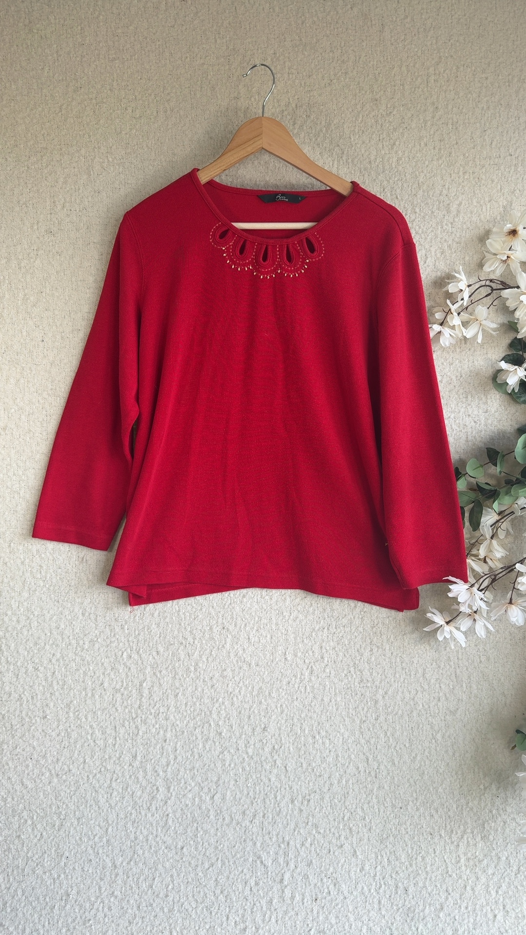 BM Casual Red Embroidered Knit Jumper Large Stylish Lightweight Layering