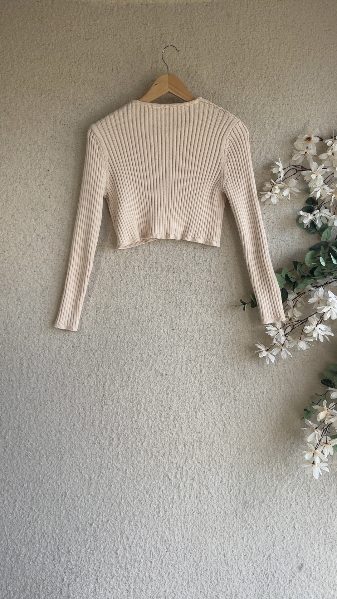 Shein Beige Ribbed Knit Cardigan Medium Long Sleeve Cropped Chic image 5
