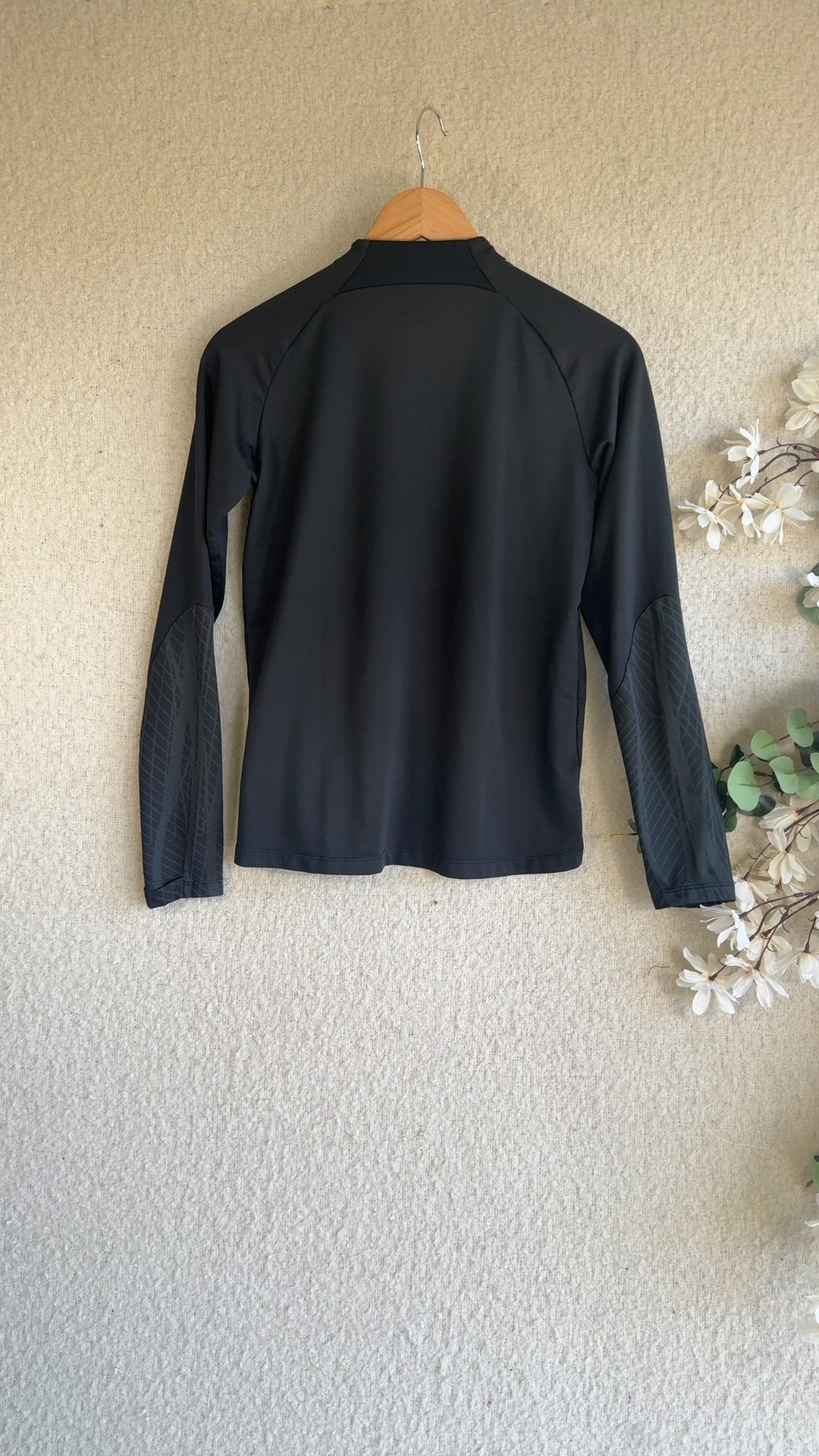 Nike Black Slim Fit Dri-Fit Long Sleeve Sports Top XL UK 42-44 image 4
