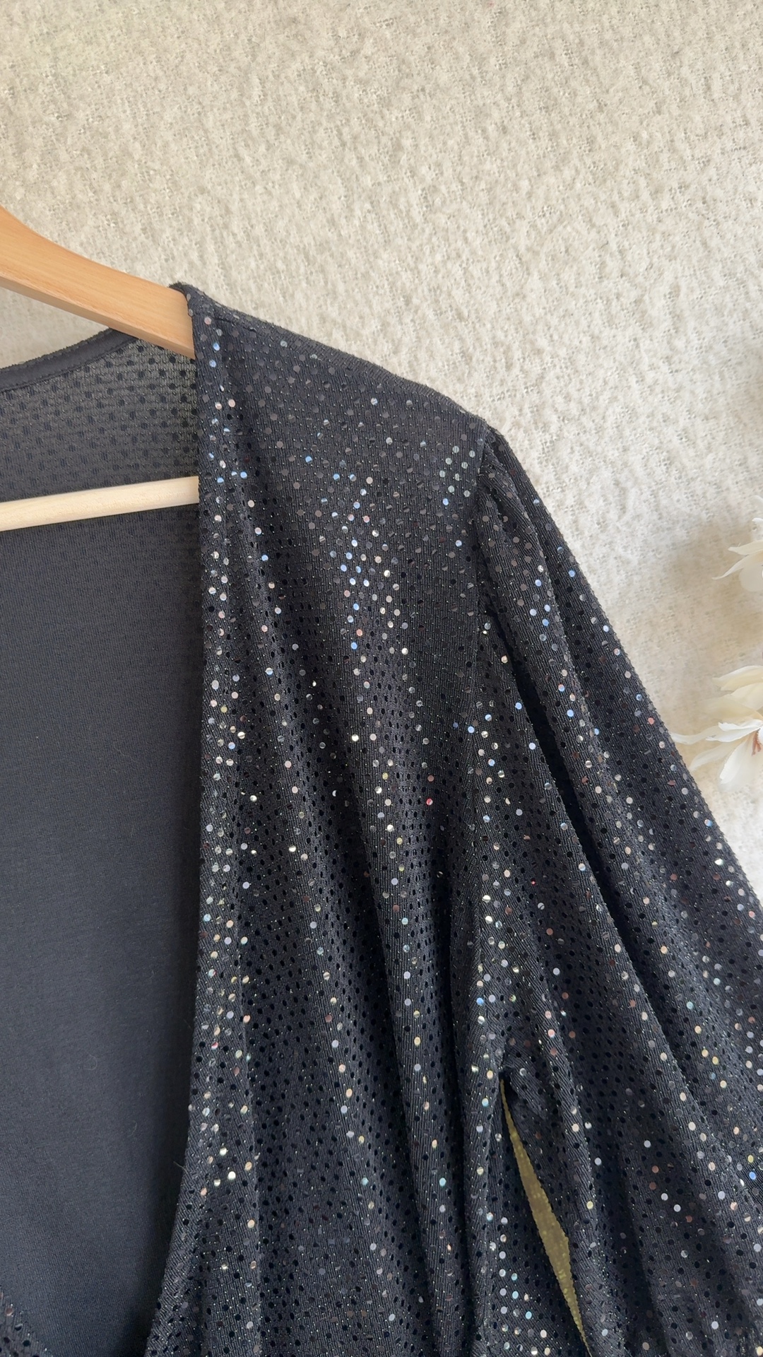 Essentials by Et Vous Black Sequin Wrap Top UK 20 Sparkly Partywear image 3