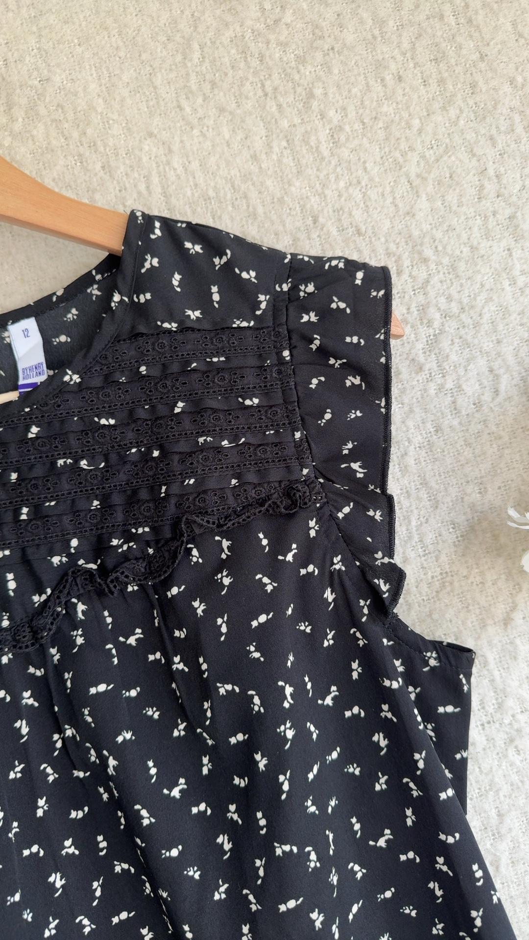 By Henry Holland Black & White Floral Sleeveless Blouse UK 12 Stylish Top image 3