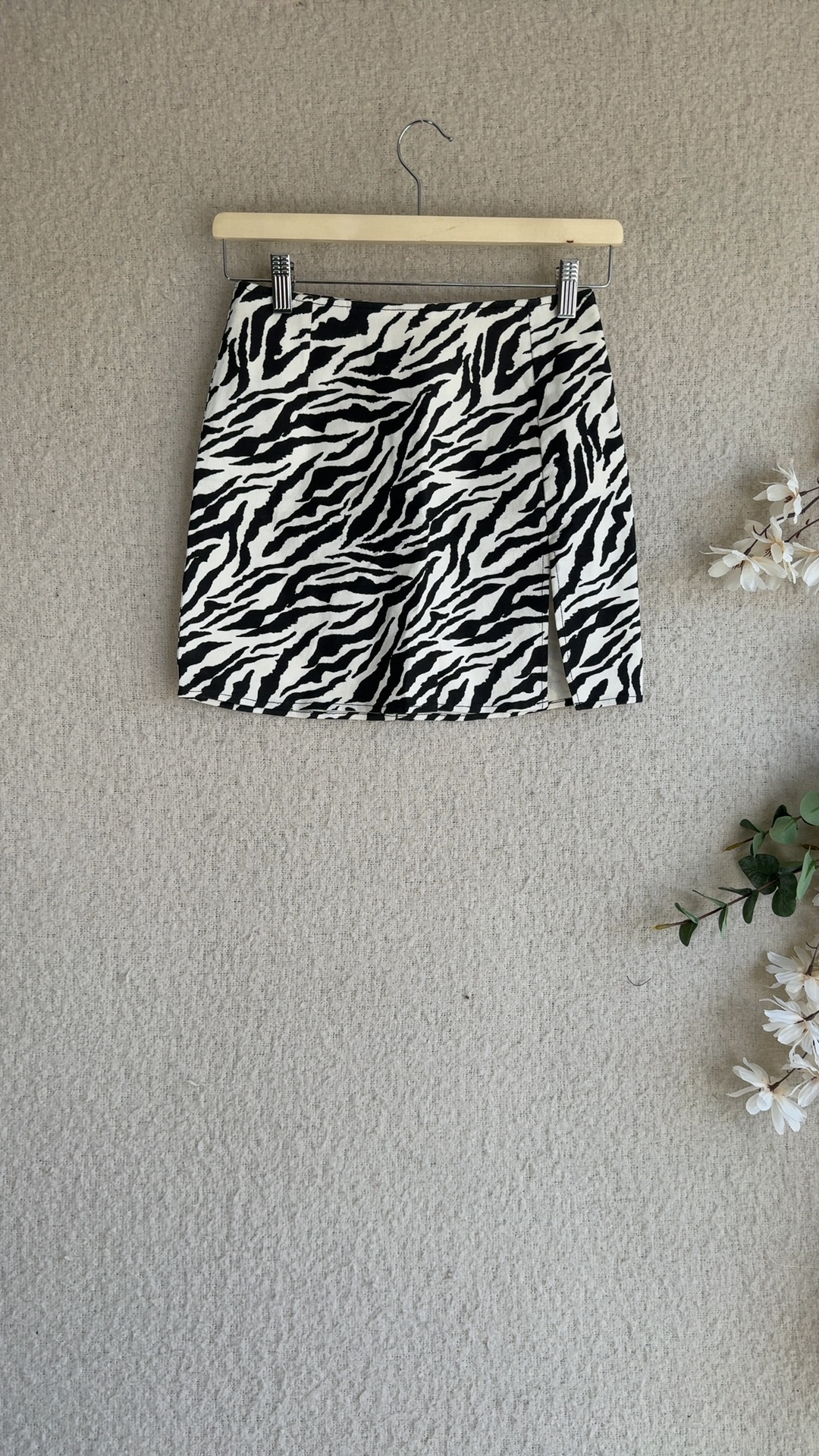 Motel Black & White Zebra Print Mini Skirt XS Stylish Summer Occasion