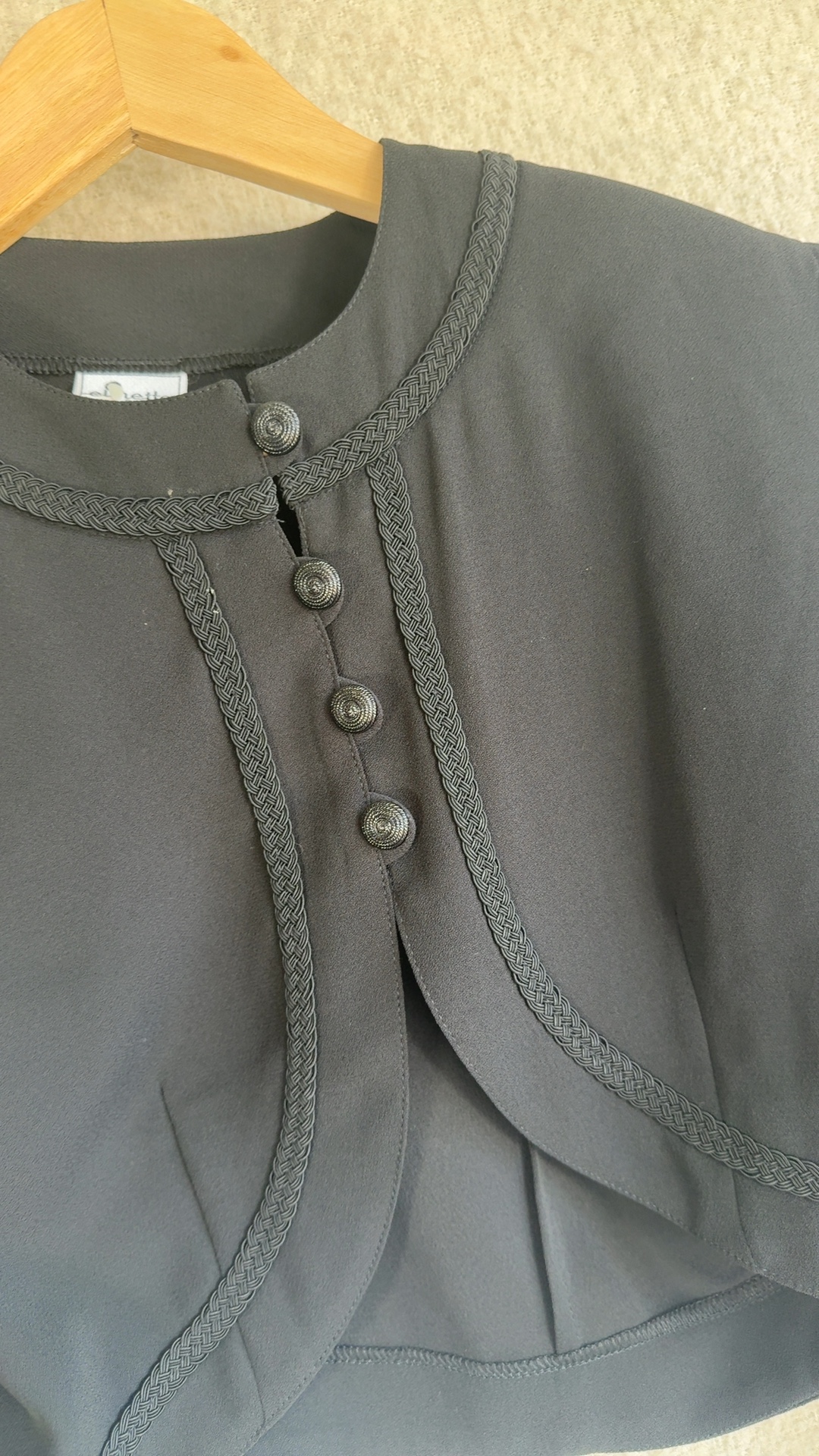 Elmette Design Black Cropped Jacket UK 10 100% Polyester Stylish Buttons This Elinette Design cropped image 2