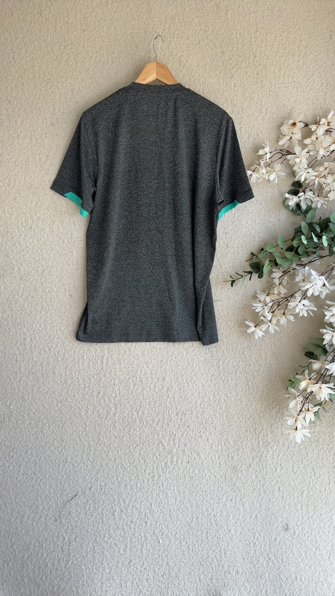 Castore Newcastle United Charcoal Grey Football T-Shirt Large Casual Fit image 5