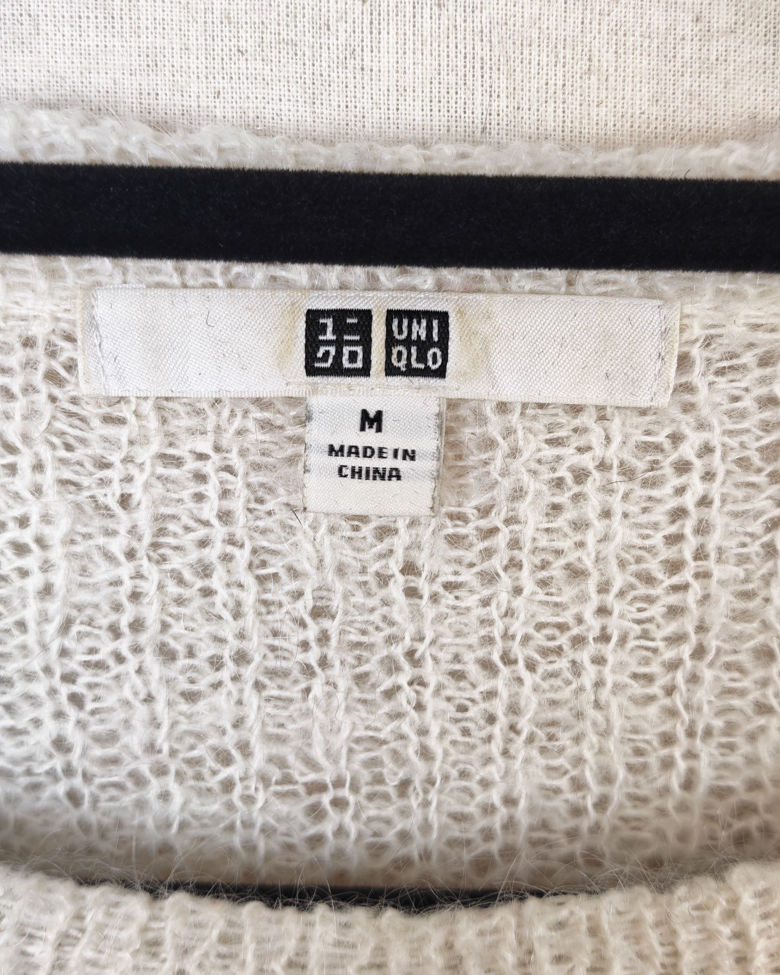 Uniqlo Cream Mohair Blend Sweater Medium Soft Knit image 3