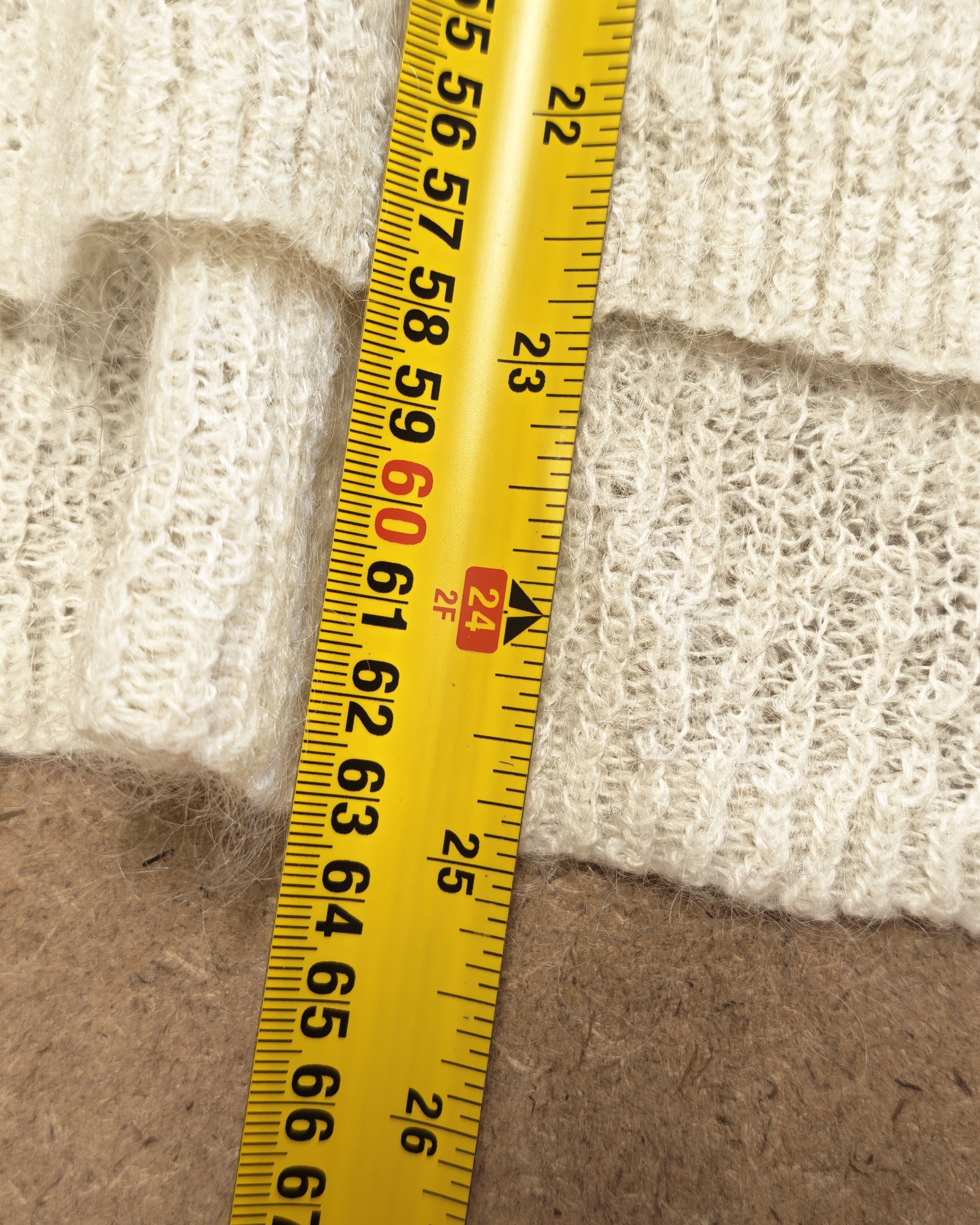 Uniqlo Cream Mohair Blend Sweater Medium Soft Knit image 6