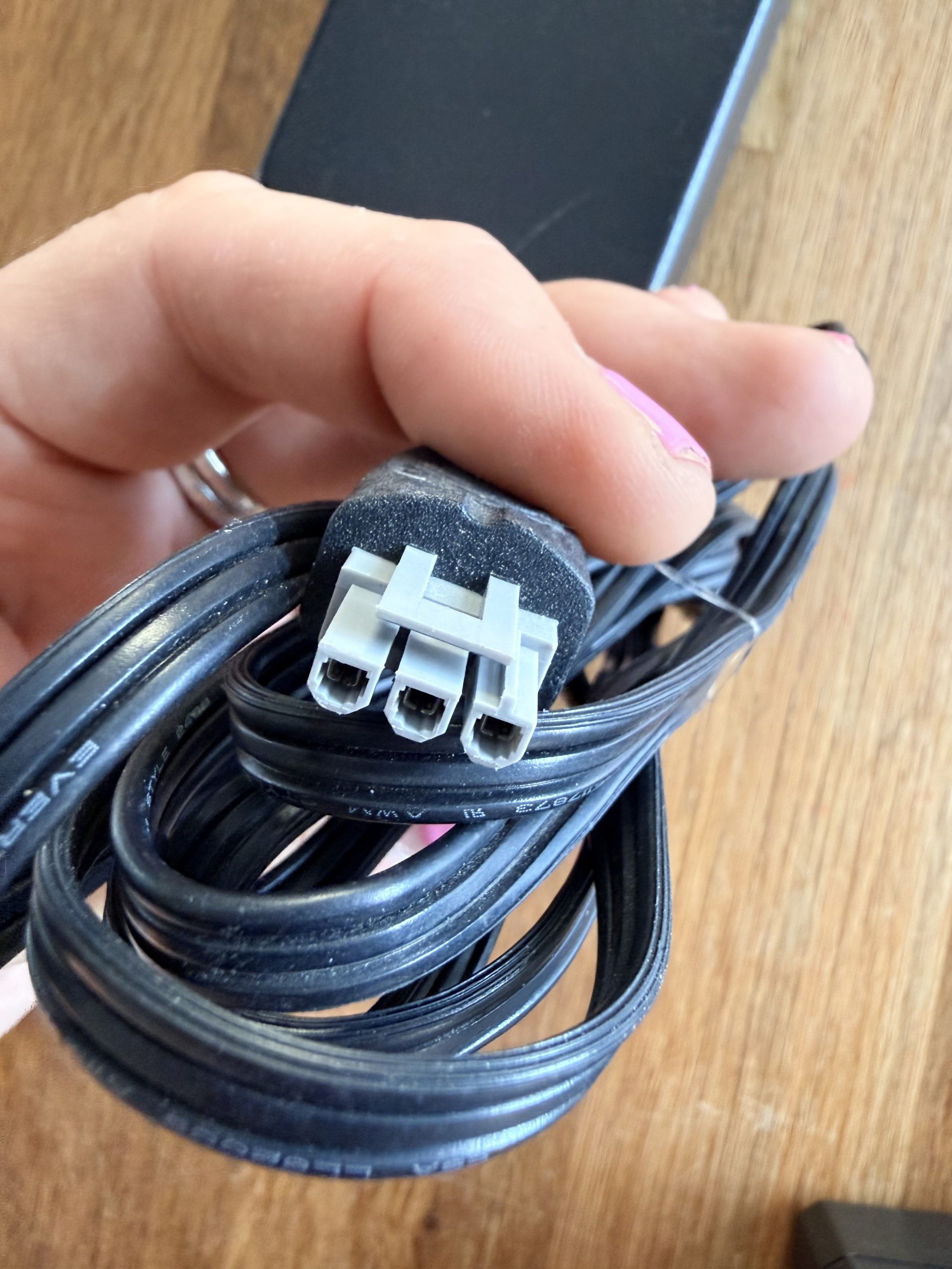 HP AC Power Adapter PSU 0957-2177 16v/32v DC output image 4